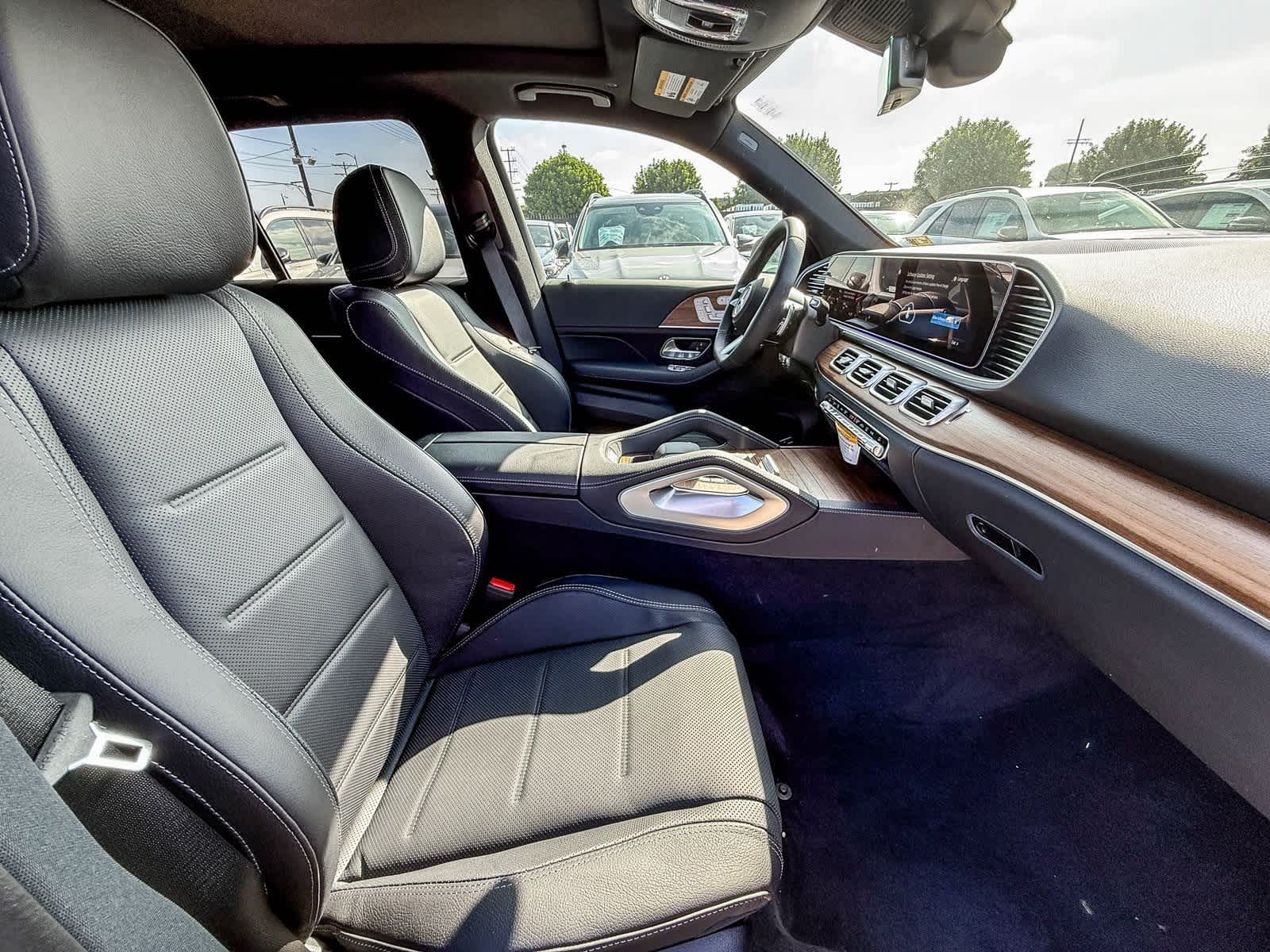 Thumbnail: 2026 Mercedes-Benz GLE - 18