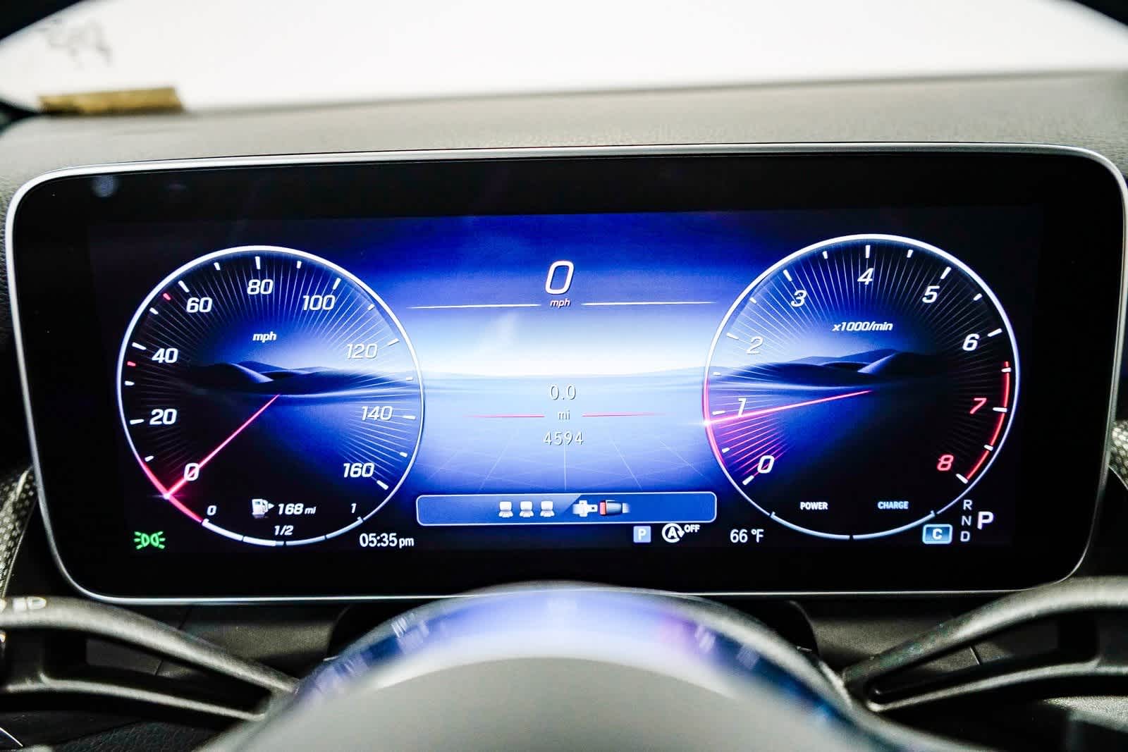 Thumbnail: 2025 Mercedes-Benz GLC - 24