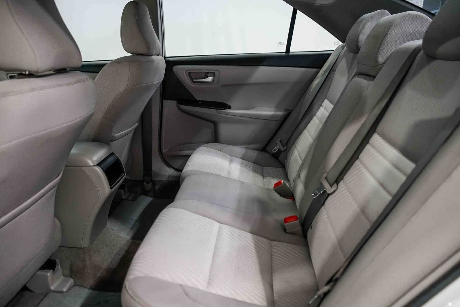 Thumbnail: 2017 Toyota Camry - 17