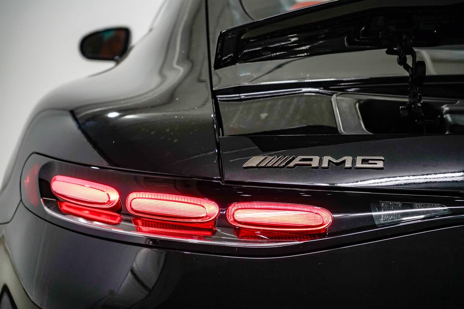 Thumbnail: 2025 Mercedes-Benz AMG GT - 9