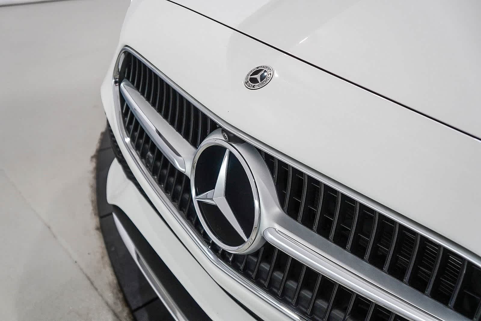 Thumbnail: 2023 Mercedes-Benz C-Class - 9