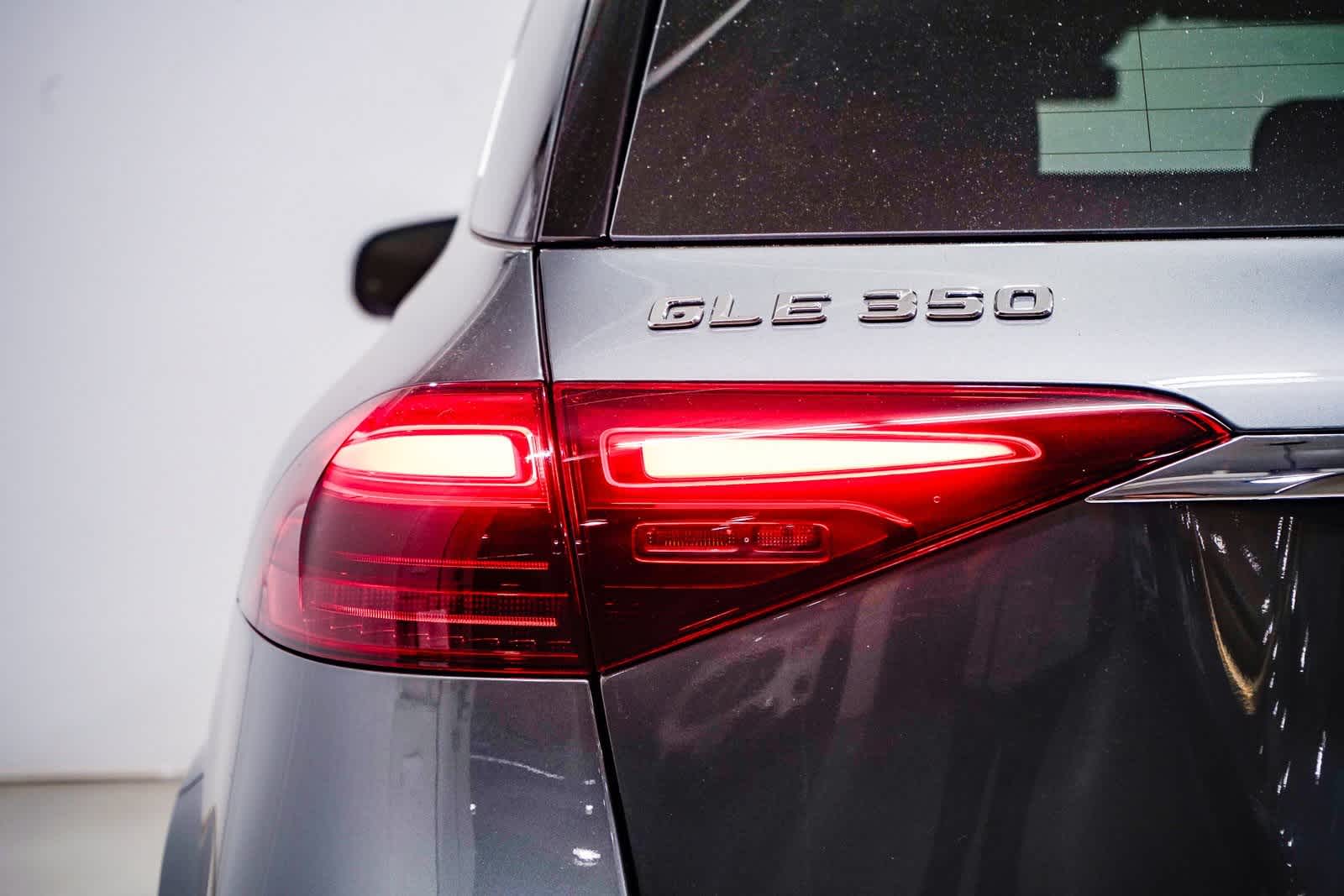 Thumbnail: 2025 Mercedes-Benz GLE - 9