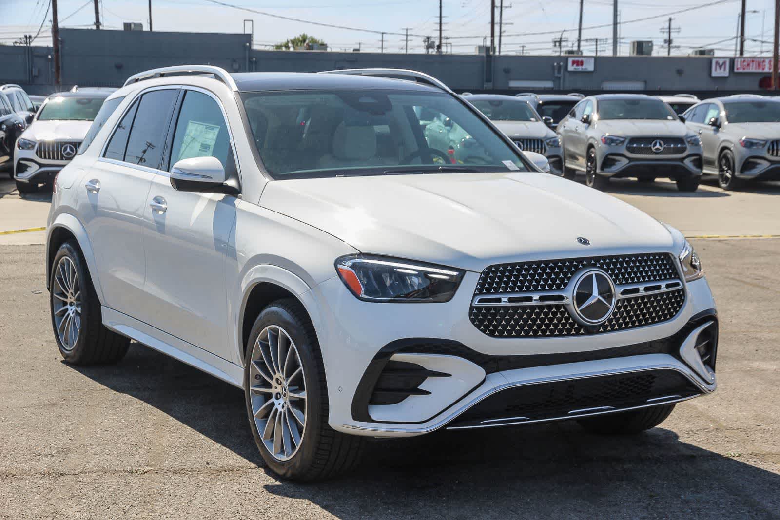 Thumbnail: 2026 Mercedes-Benz GLE - 3