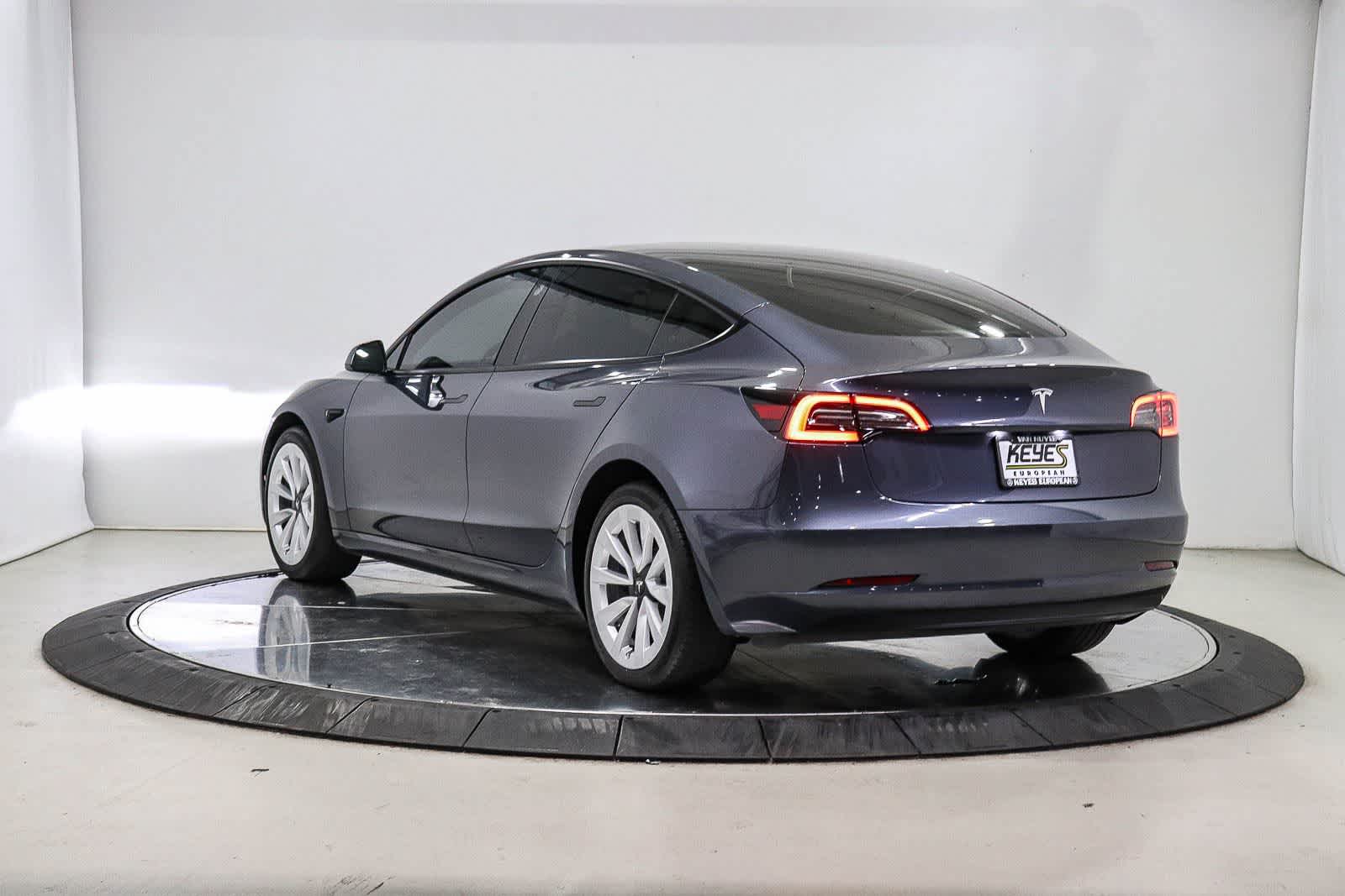Thumbnail: 2023 Tesla Model 3 - 2