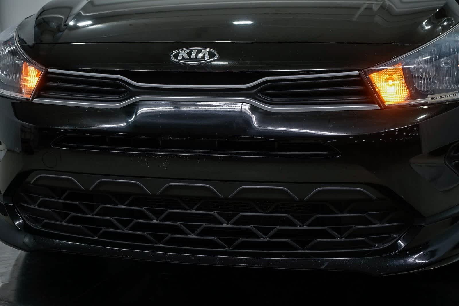 Thumbnail: 2021 Kia Rio - 8