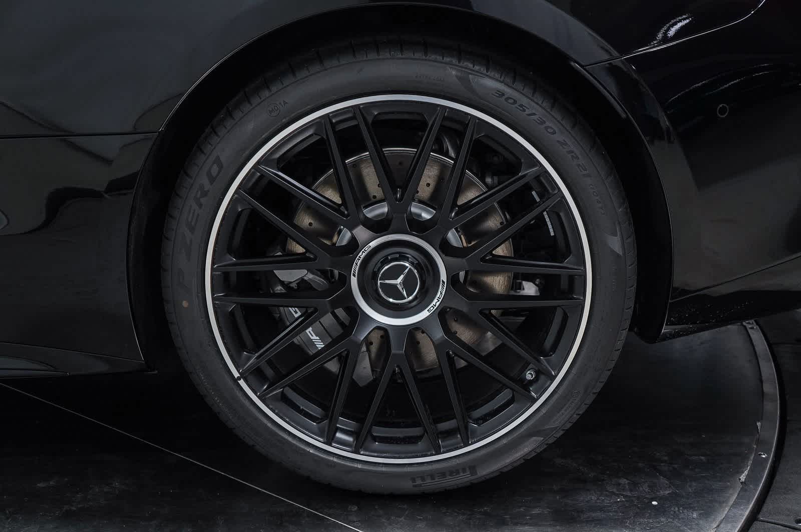 Thumbnail: 2025 Mercedes-Benz AMG GT - 10