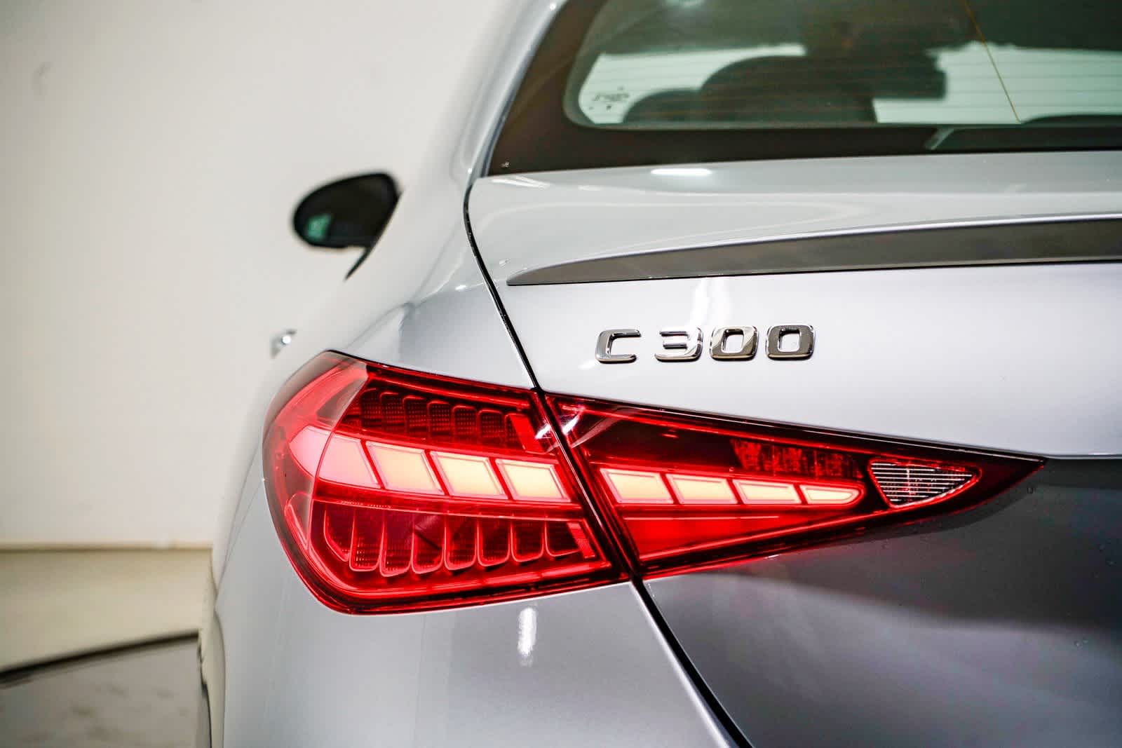 Thumbnail: 2025 Mercedes-Benz C-Class - 9