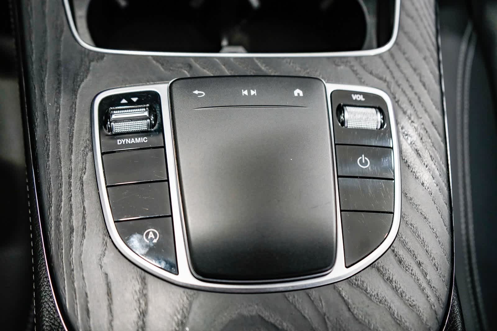 Thumbnail: 2022 Mercedes-Benz E-Class - 23