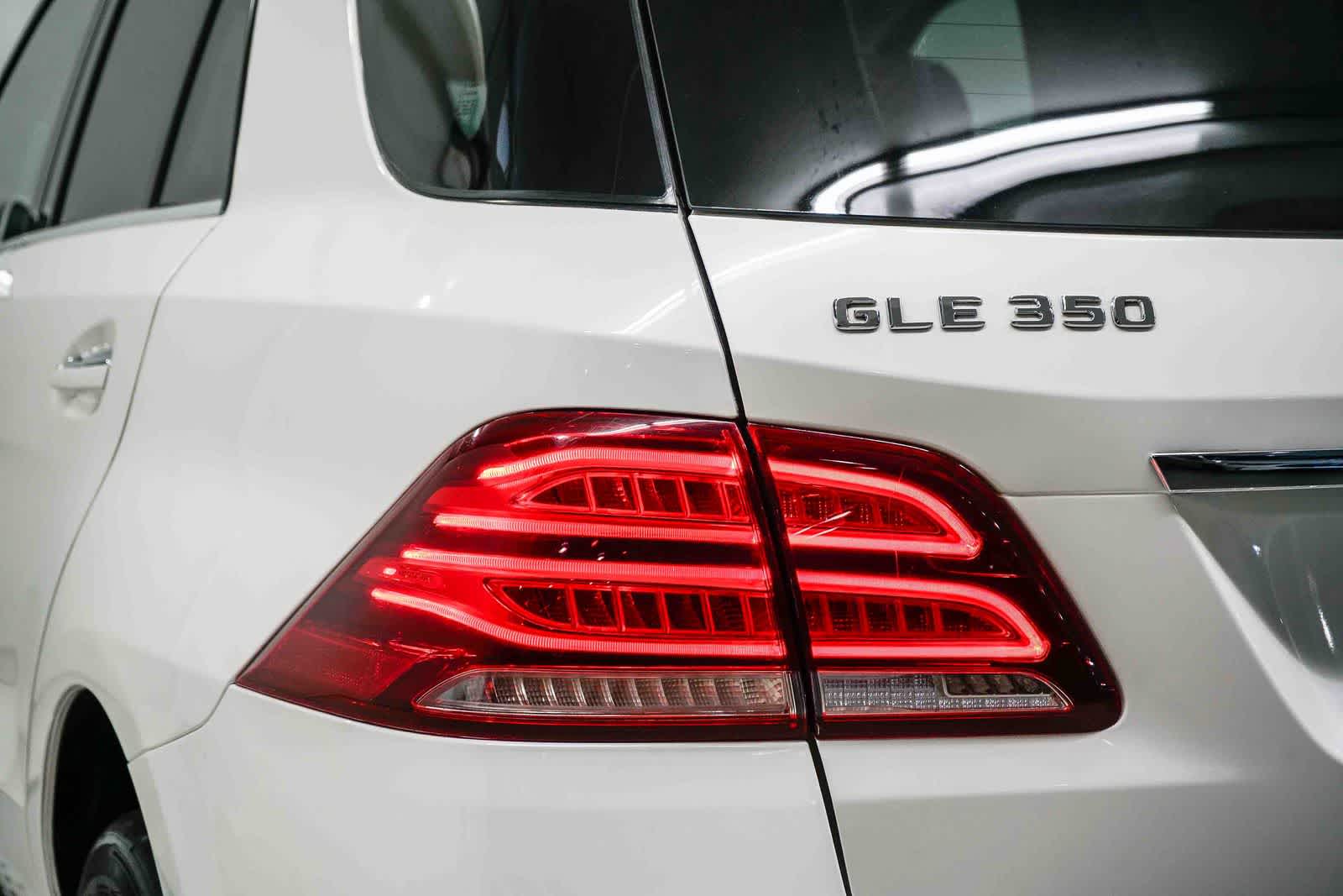 Thumbnail: 2017 Mercedes-Benz GLE - 9