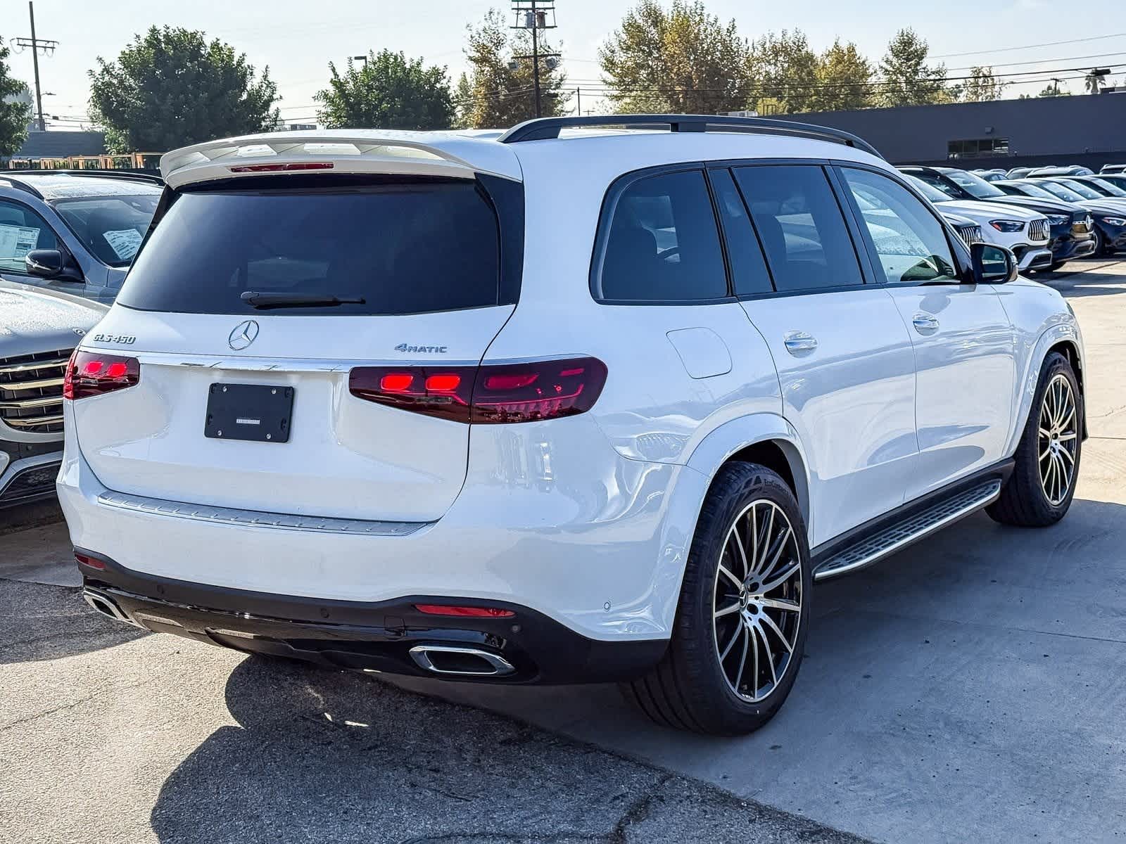 Thumbnail: 2026 Mercedes-Benz GLS - 4