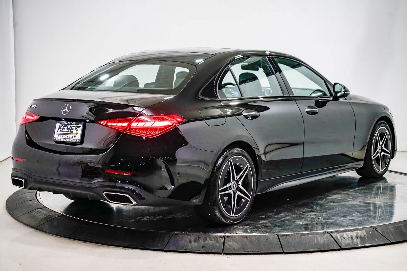 Thumbnail: 2025 Mercedes-Benz C-Class - 4