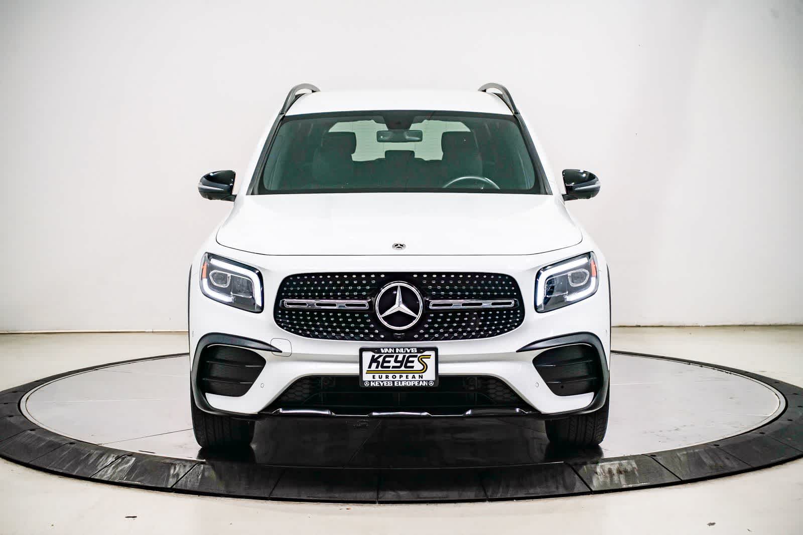 Thumbnail: 2023 Mercedes-Benz GLB - 6