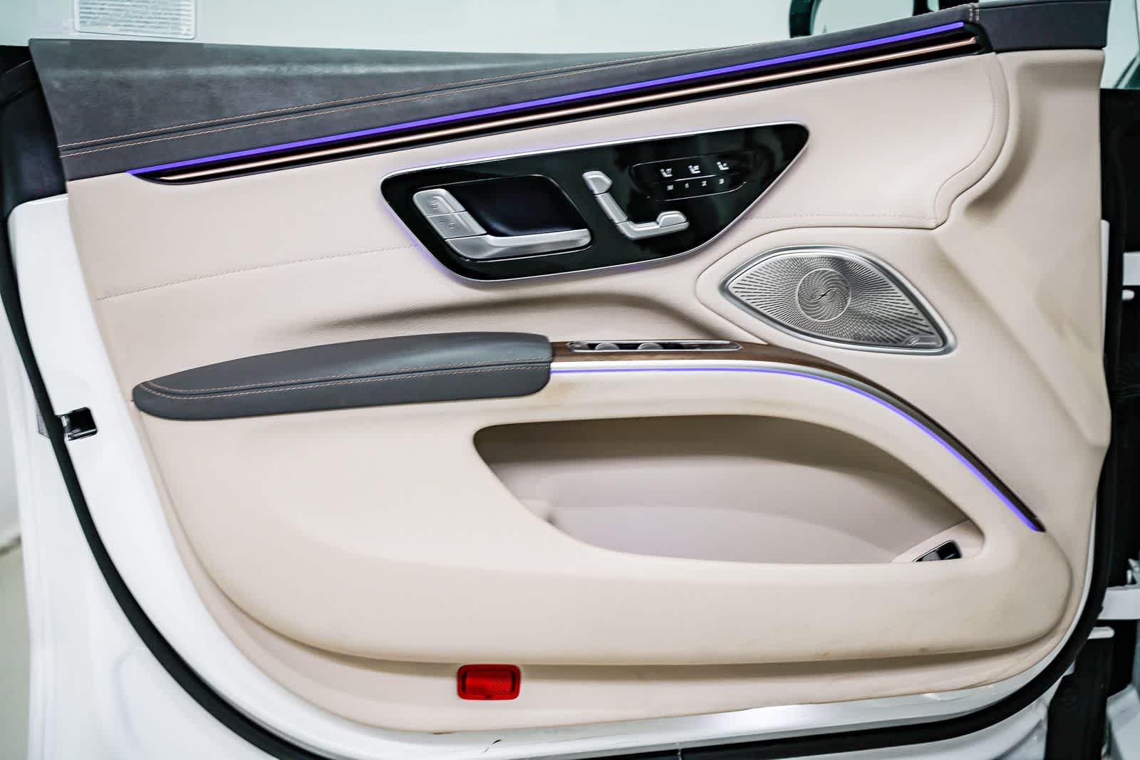 Thumbnail: 2023 Mercedes-Benz EQS - 19