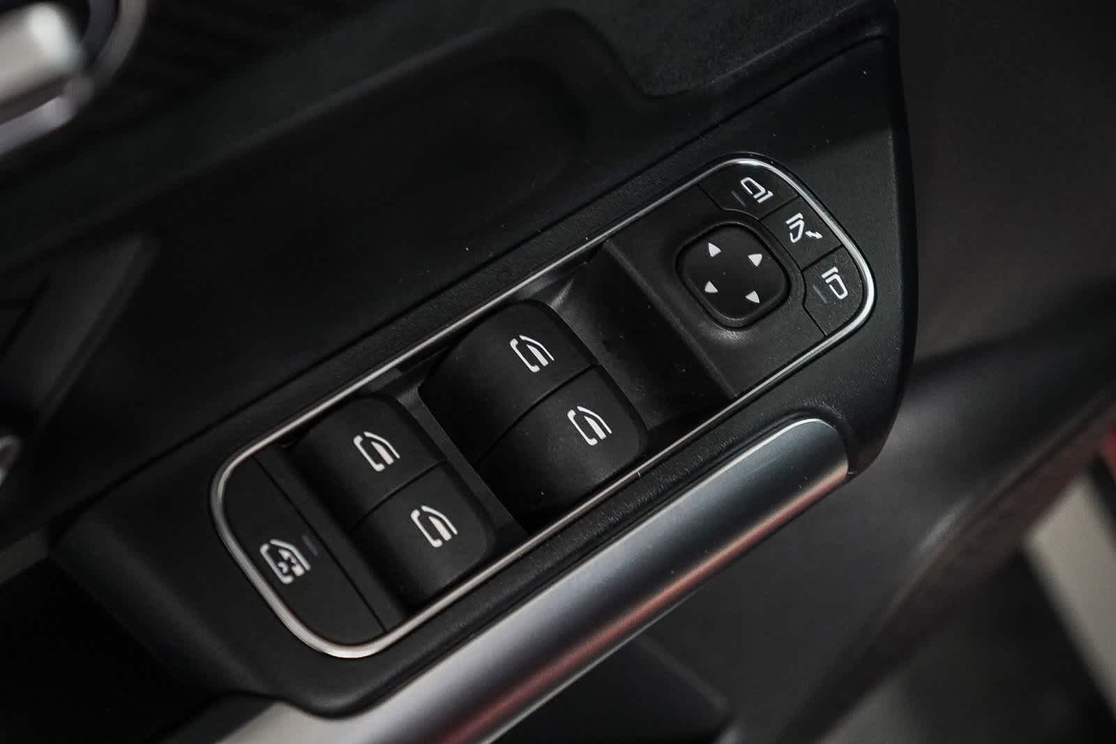 Thumbnail: 2025 Mercedes-Benz GLA - 22