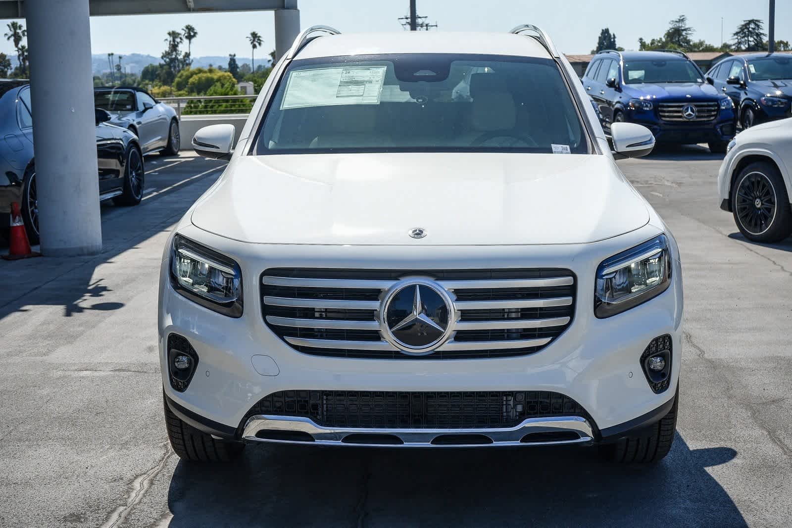 Thumbnail: 2025 Mercedes-Benz GLB - 6