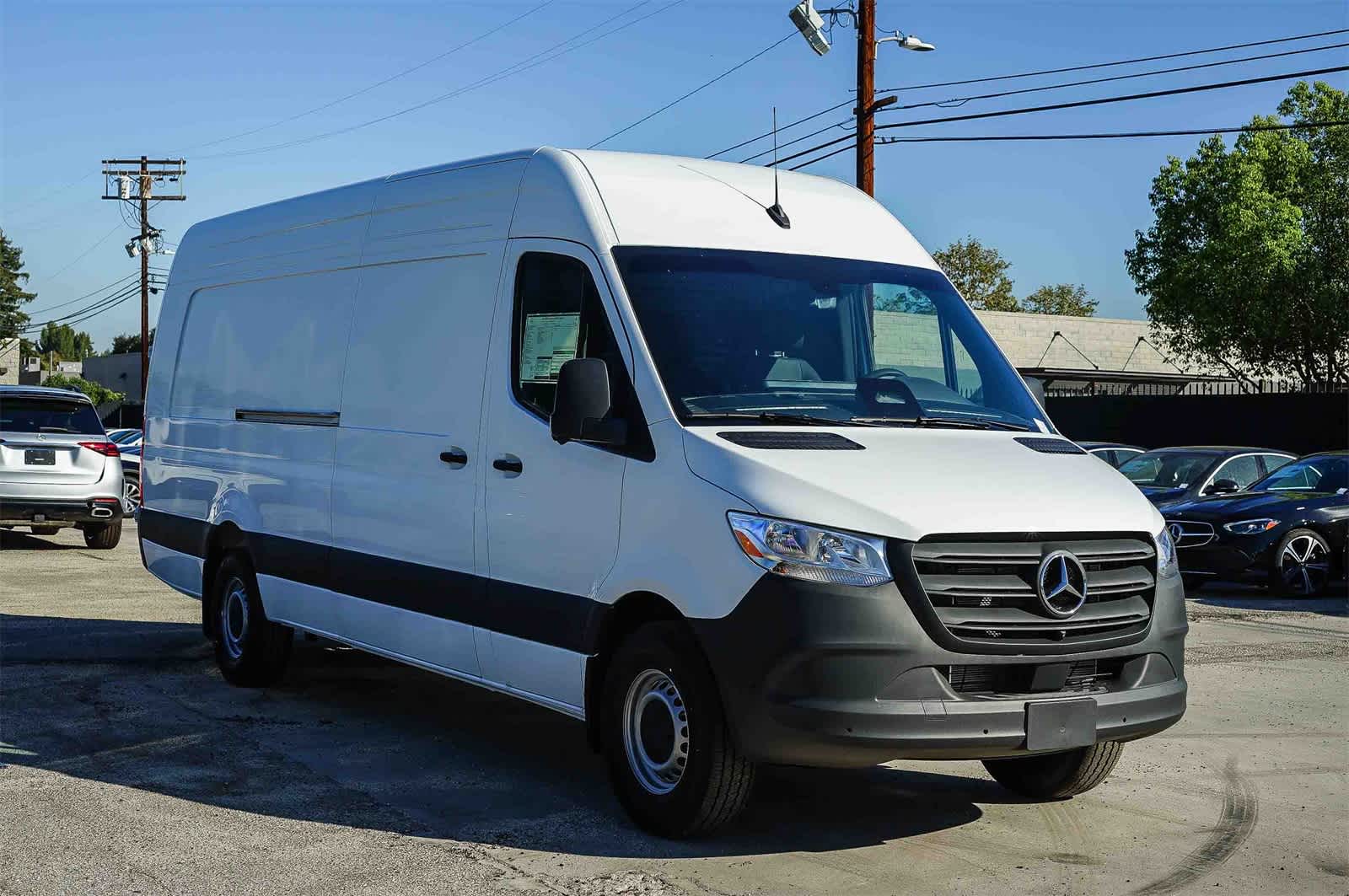 Thumbnail: 2026 Mercedes-Benz Sprinter - 5