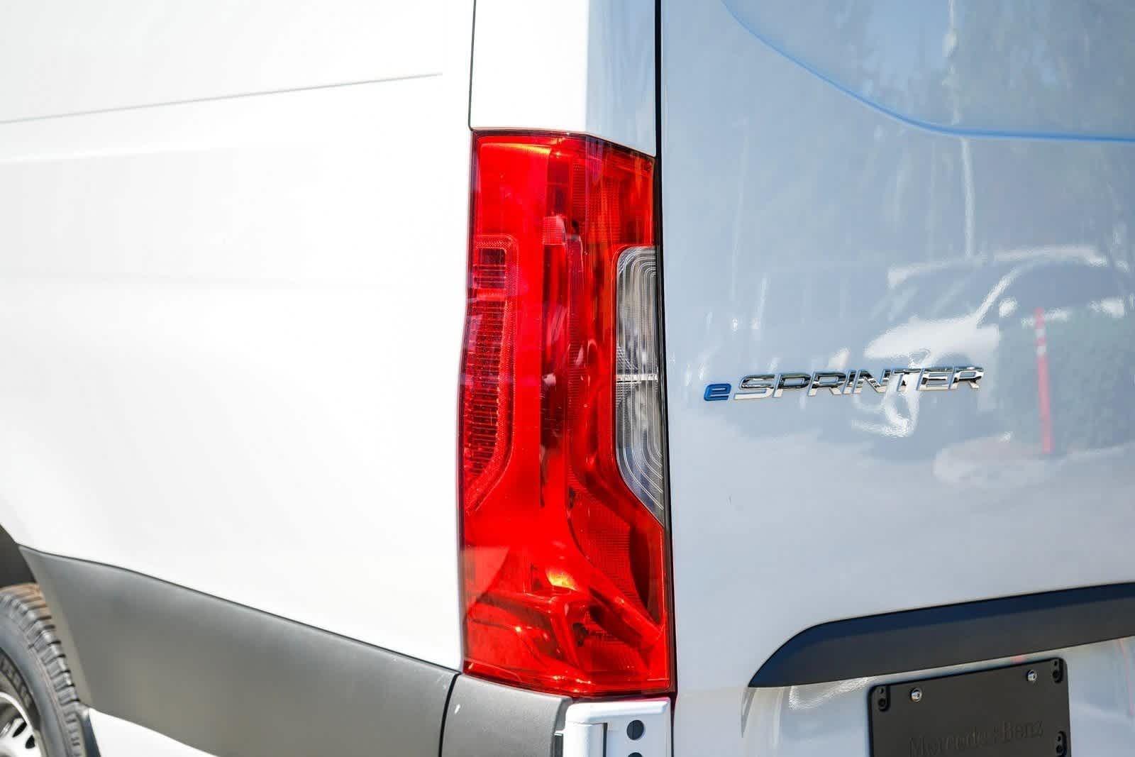 Thumbnail: 2024 Mercedes-Benz eSprinter - 7