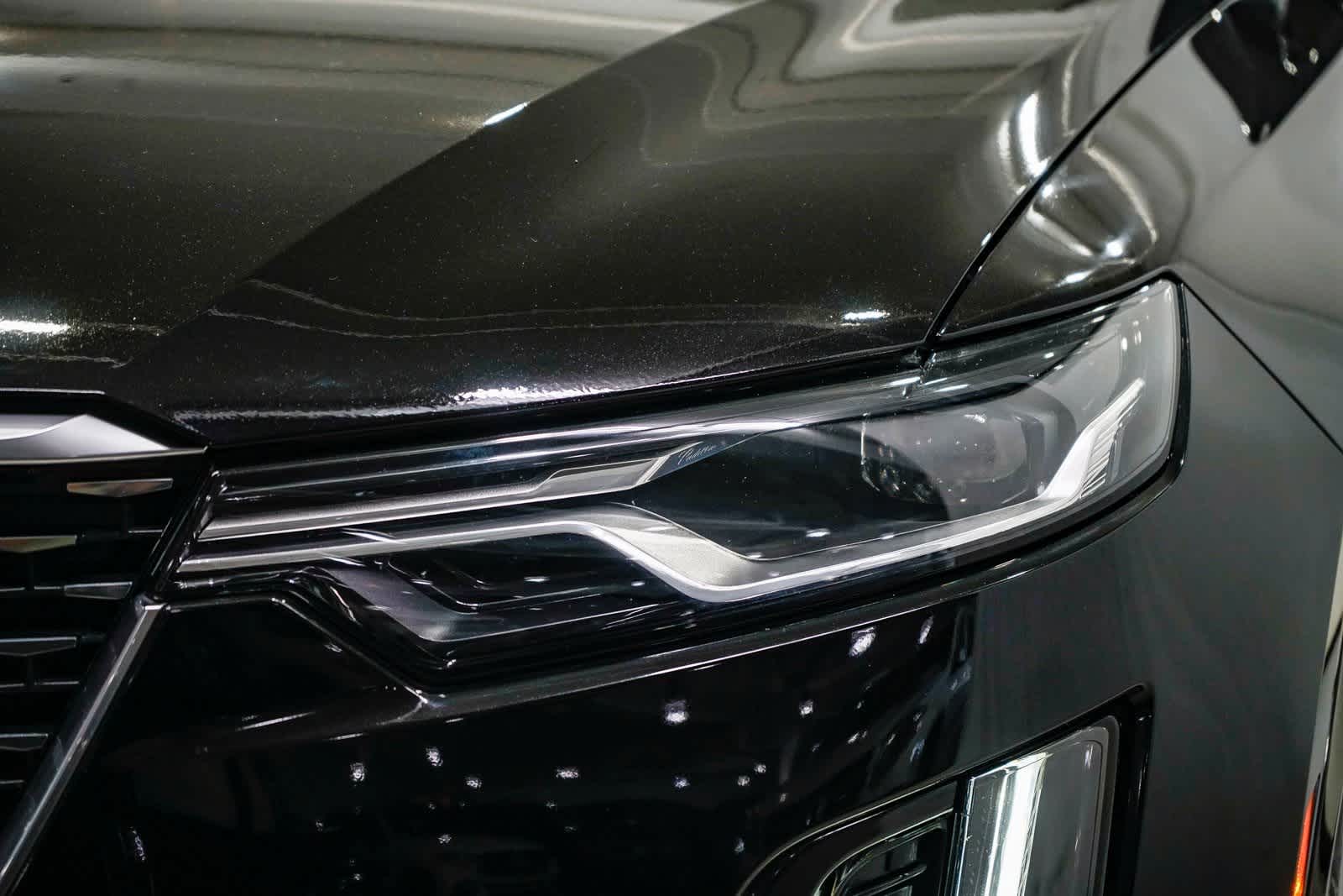 Thumbnail: 2023 Cadillac XT6 - 8