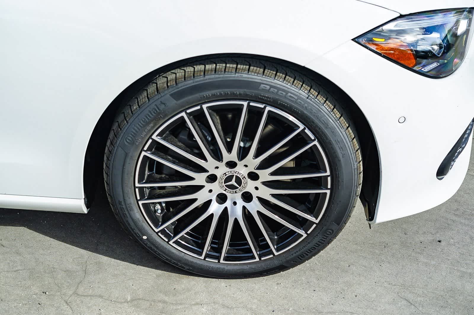 Thumbnail: 2025 Mercedes-Benz C-Class - 9