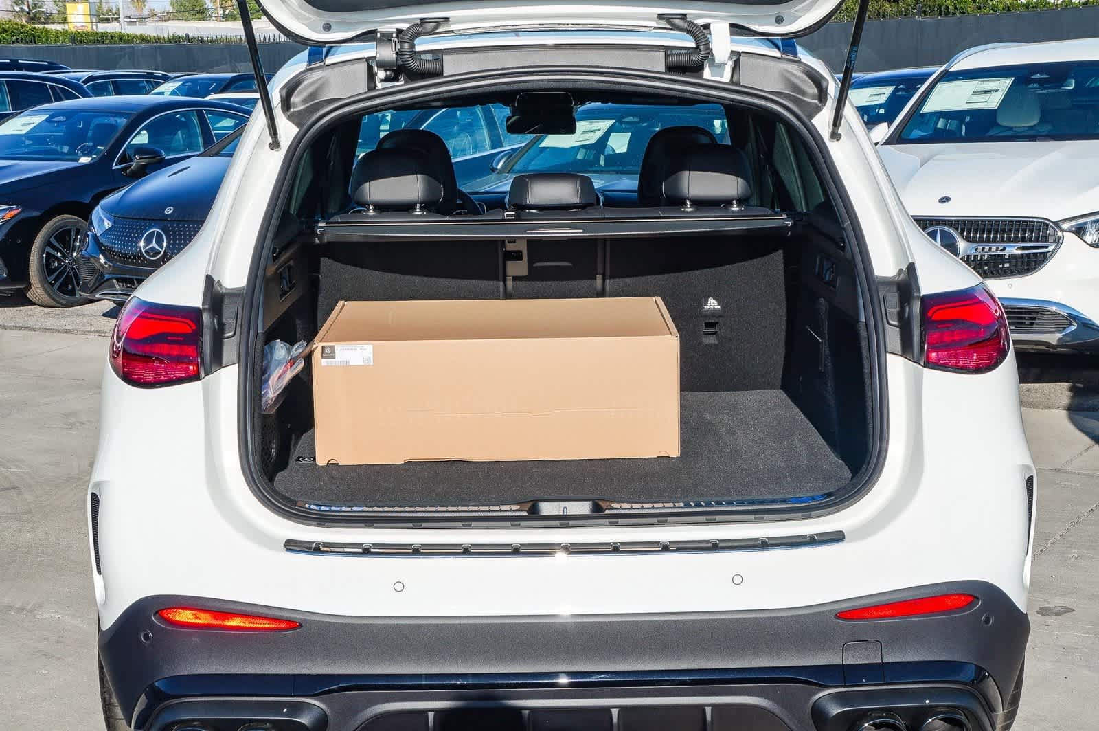 Thumbnail: 2025 Mercedes-Benz GLC - 27