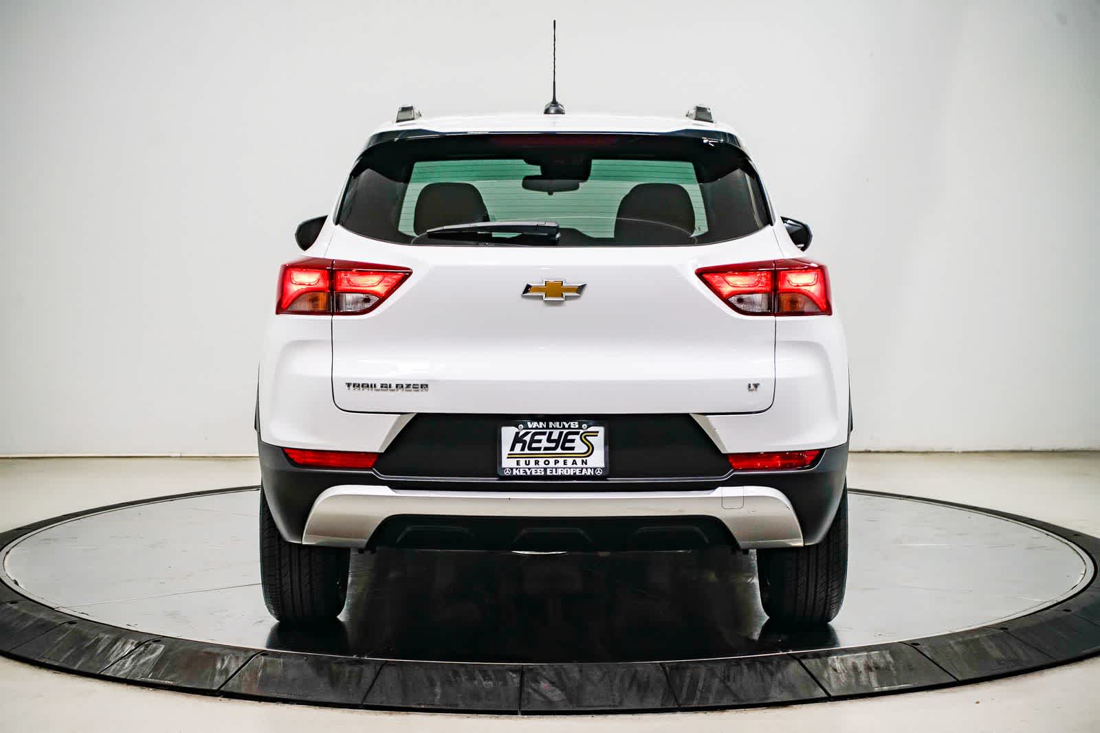 Thumbnail: 2022 Chevrolet TrailBlazer - 3