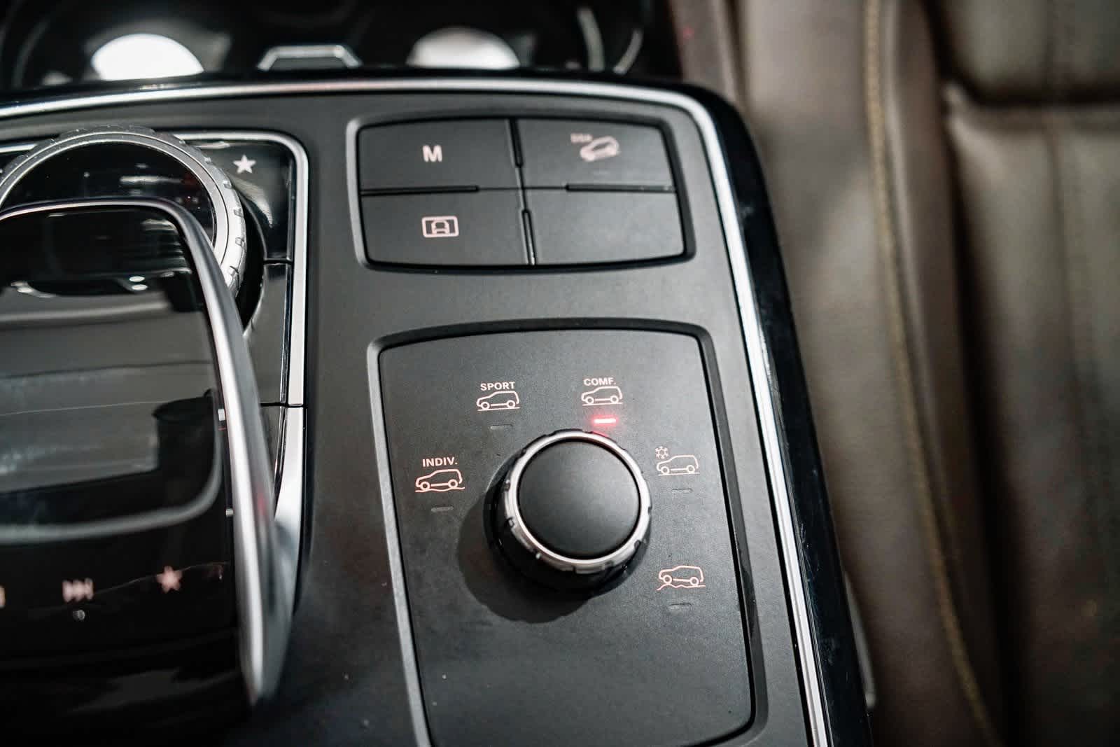 Thumbnail: 2017 Mercedes-Benz GLE - 23