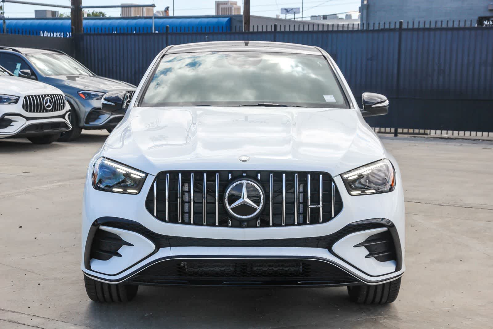 Thumbnail: 2026 Mercedes-Benz GLE - 2