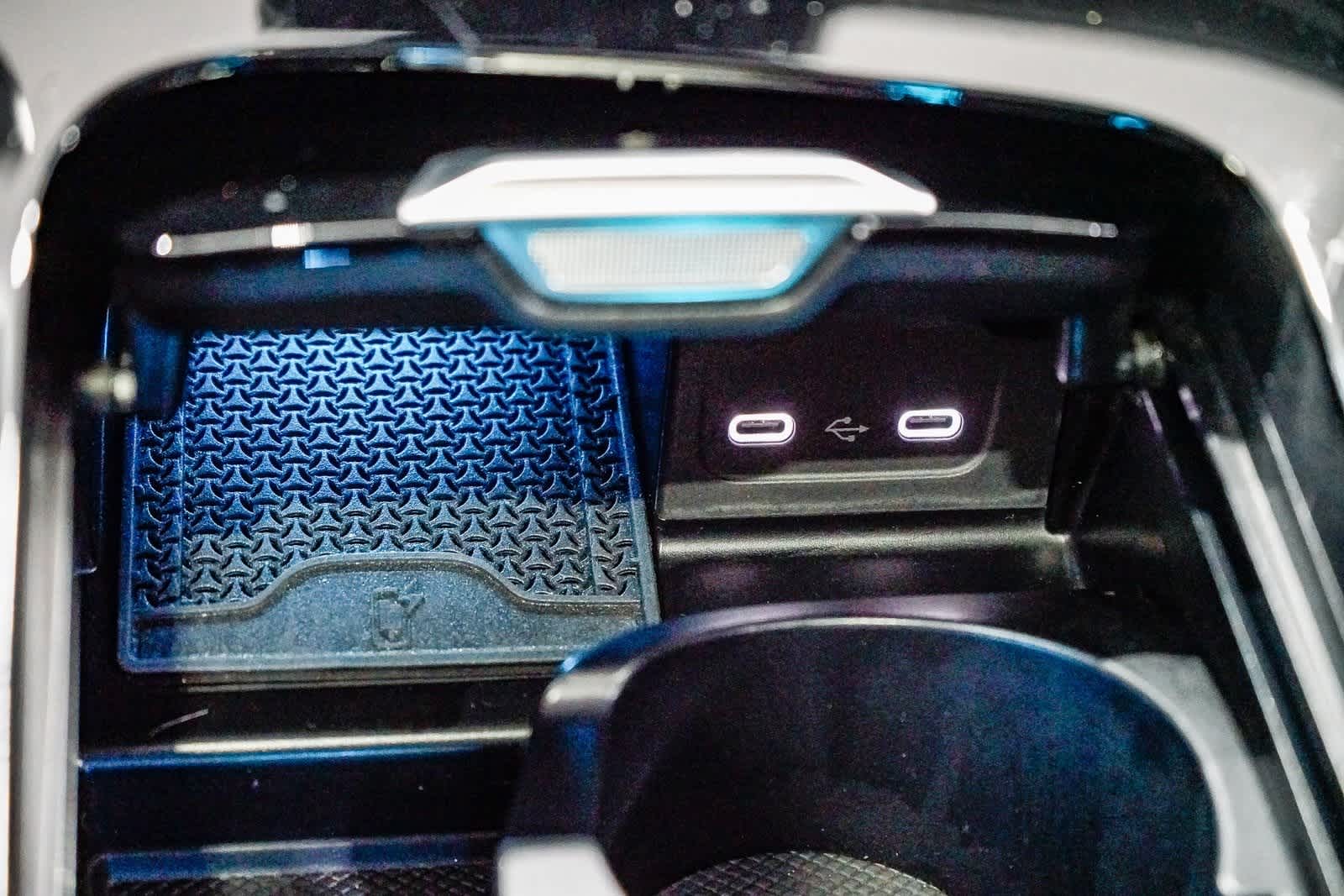 Thumbnail: 2025 Mercedes-Benz C-Class - 23