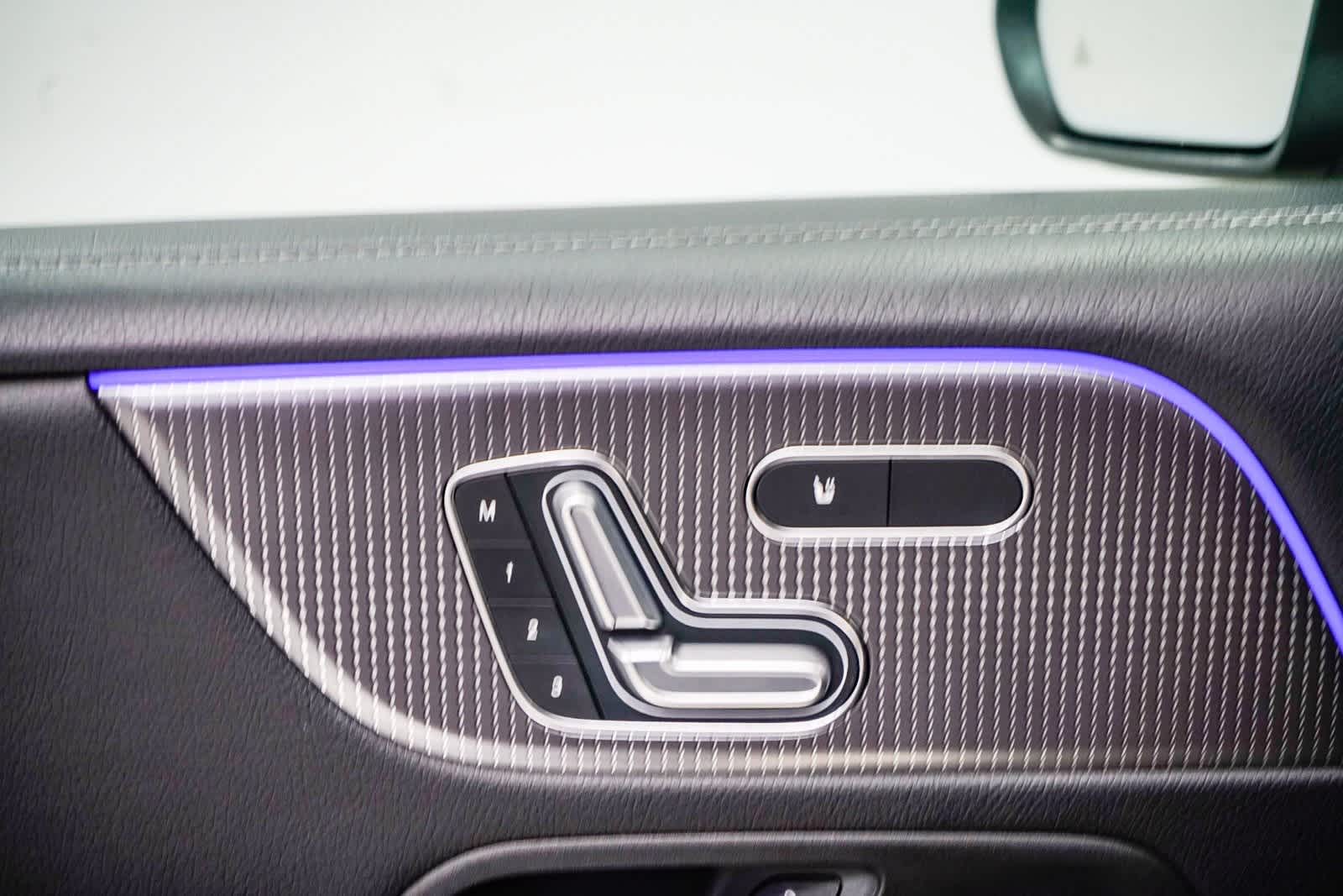 Thumbnail: 2022 Mercedes-Benz GLB - 19