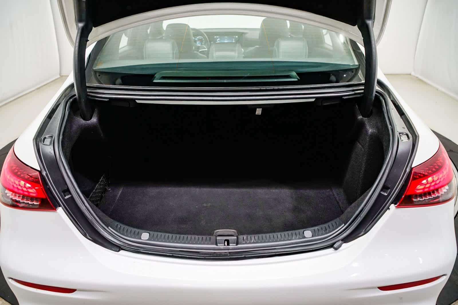 Thumbnail: 2022 Mercedes-Benz E-Class - 27