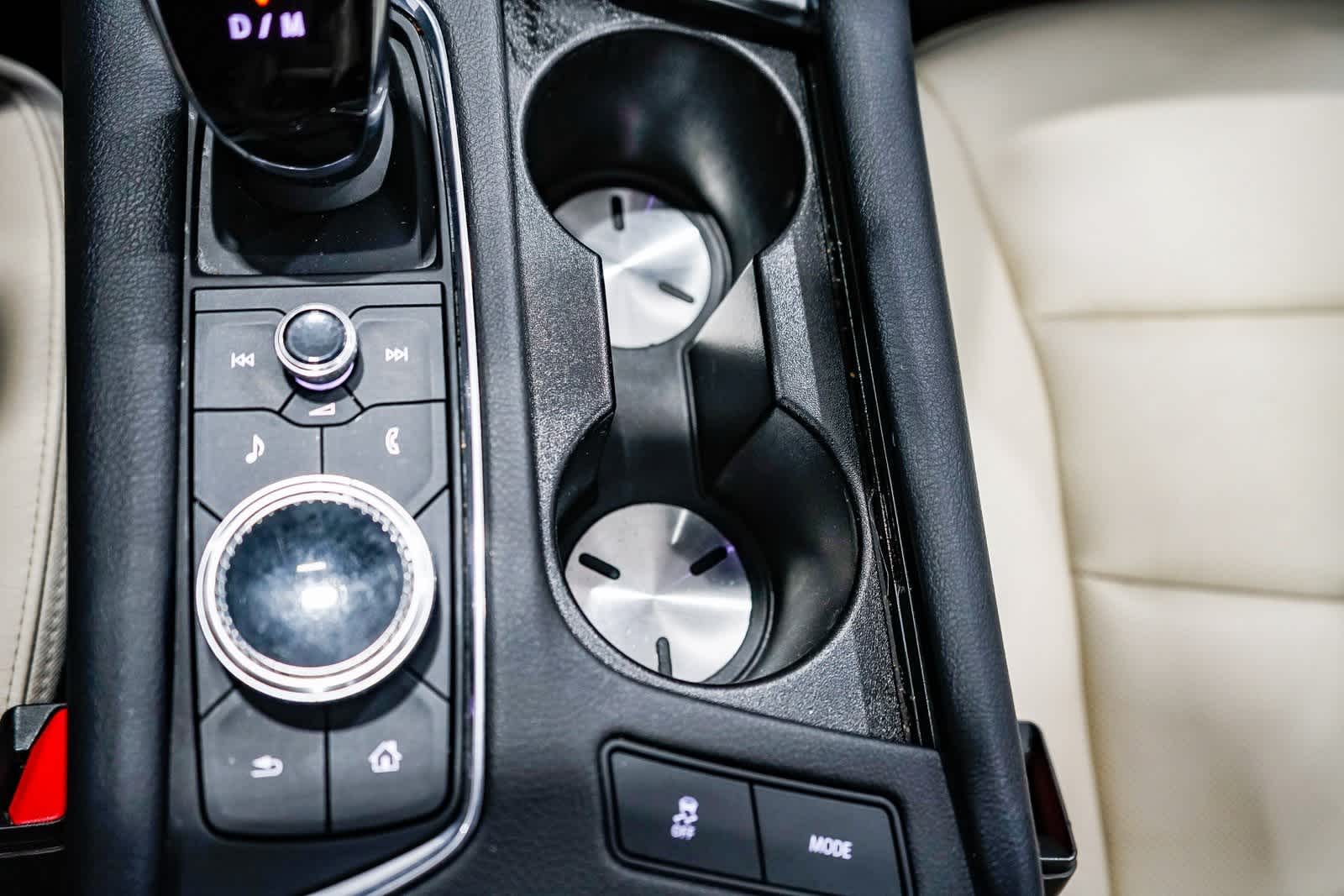 Thumbnail: 2021 Cadillac XT6 - 22