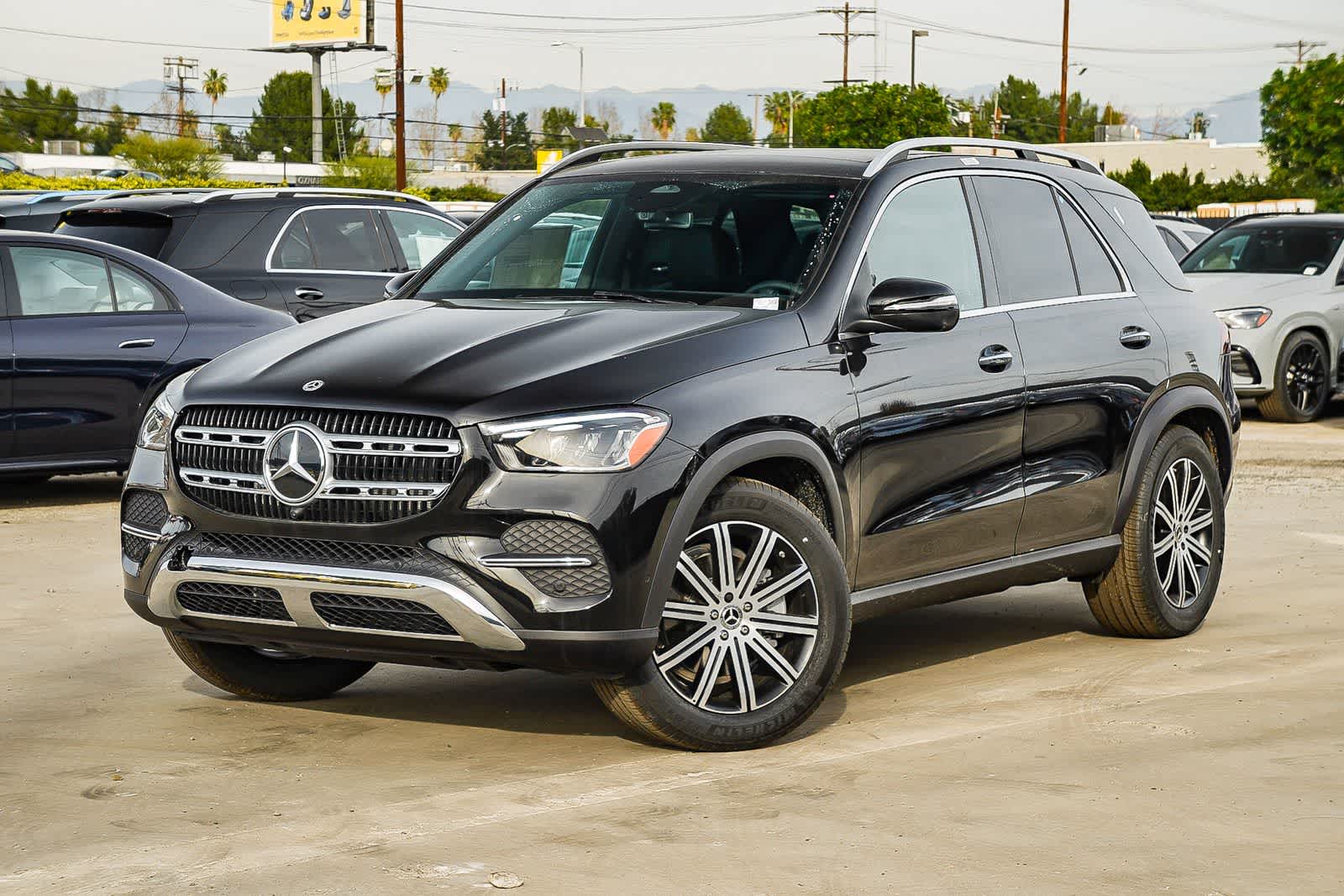 Thumbnail: 2026 Mercedes-Benz GLE - 1