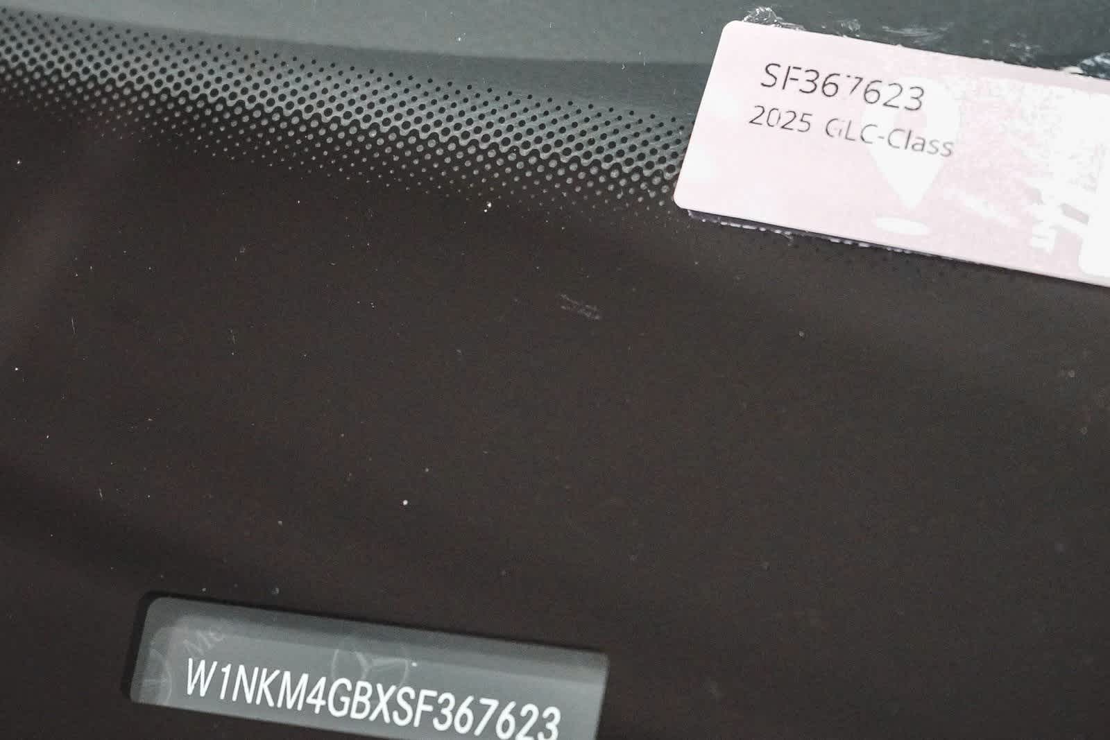 Thumbnail: 2025 Mercedes-Benz GLC - 28