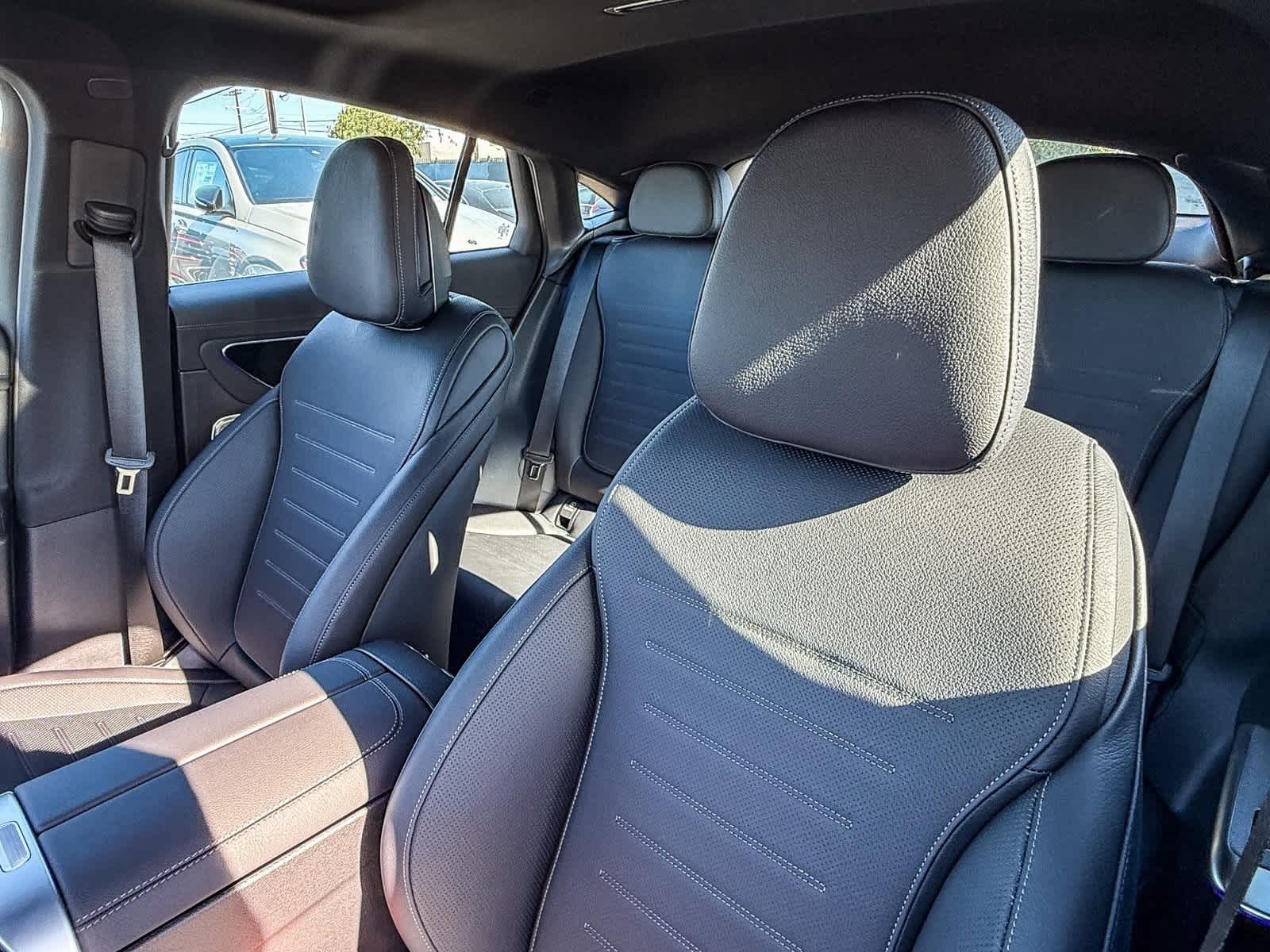 Thumbnail: 2025 Mercedes-Benz GLC - 28