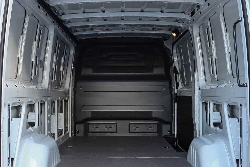 Thumbnail: 2026 Mercedes-Benz Sprinter - 13