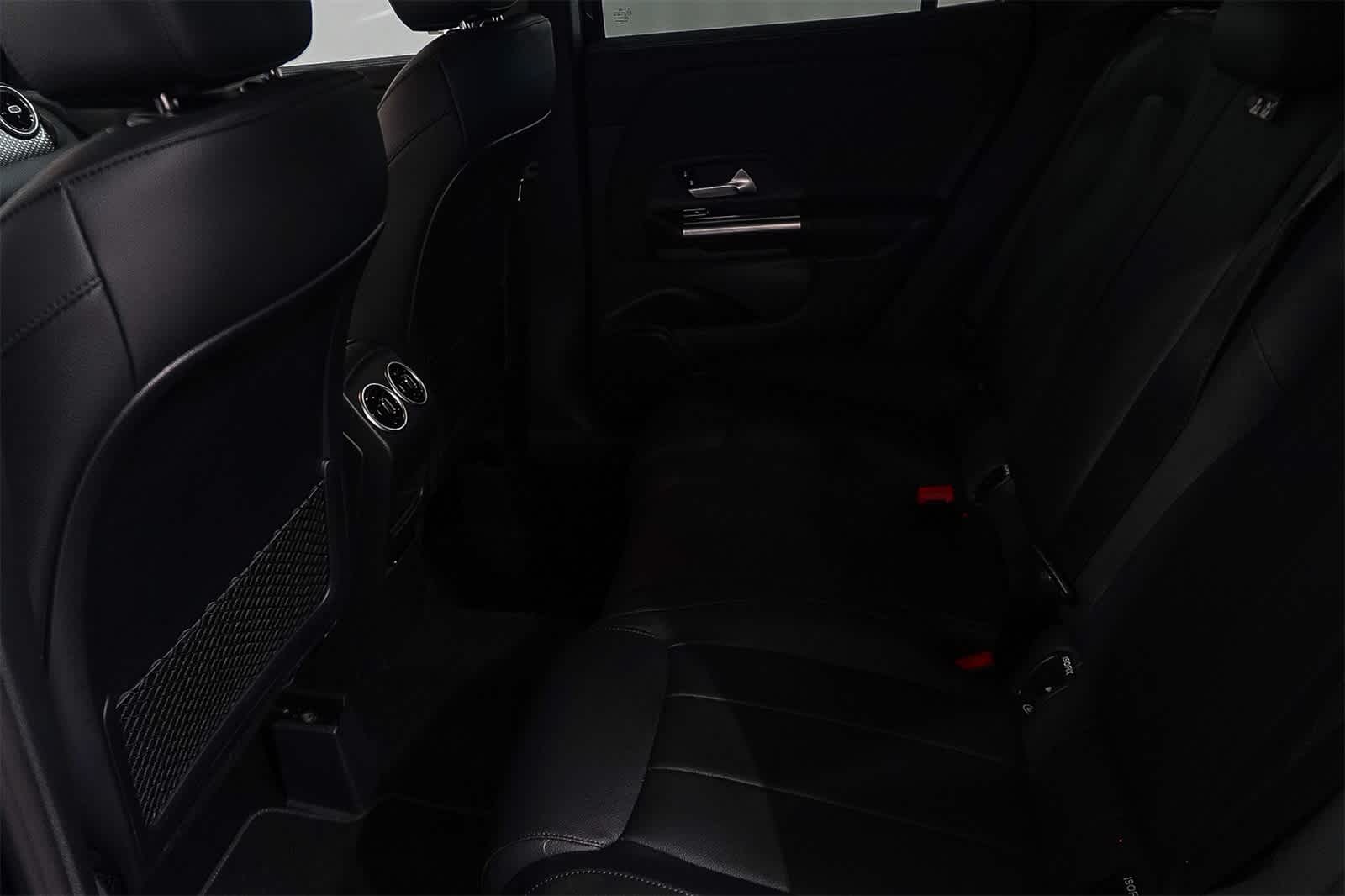 Thumbnail: 2026 Mercedes-Benz GLA - 21