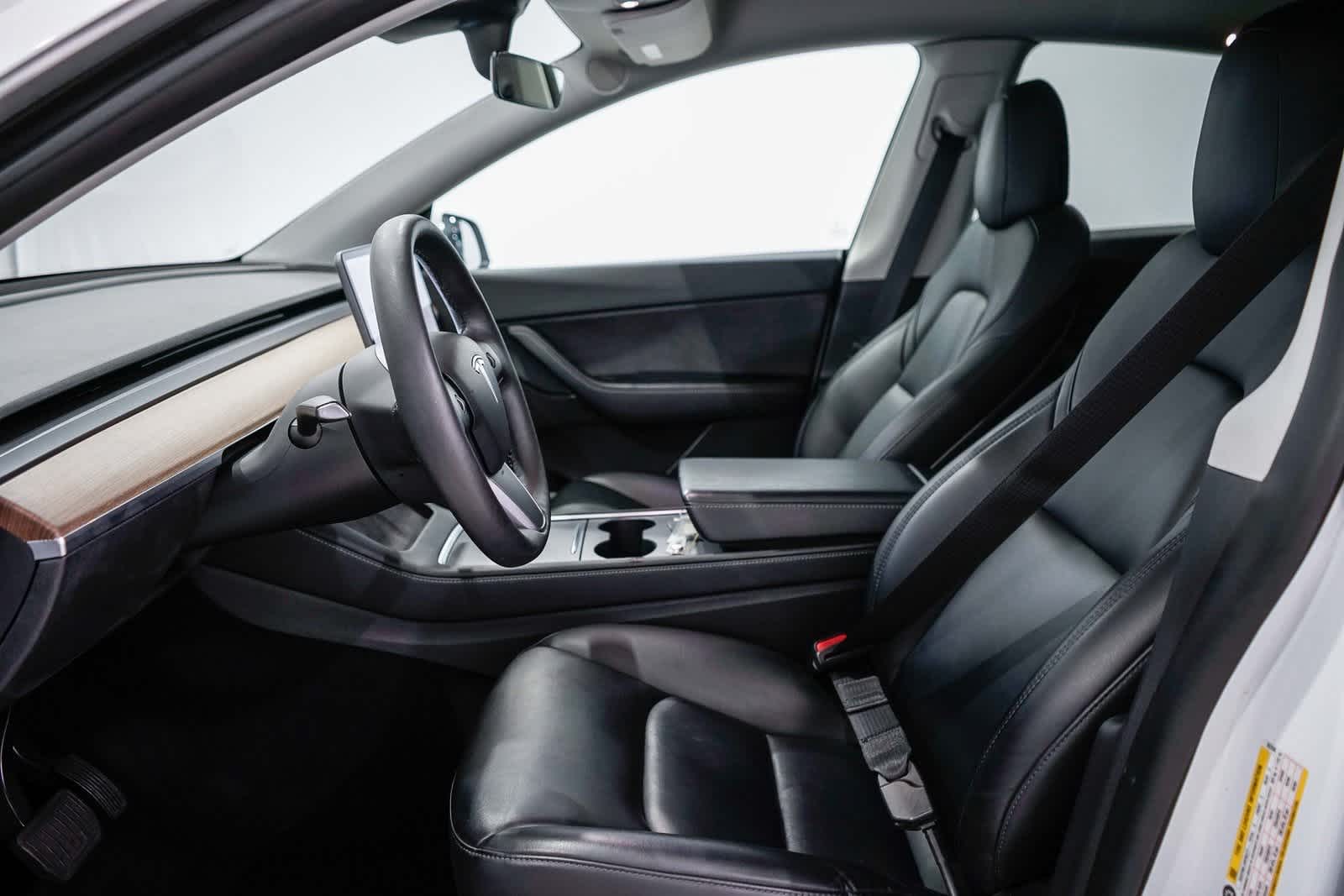 Thumbnail: 2021 Tesla Model Y - 17