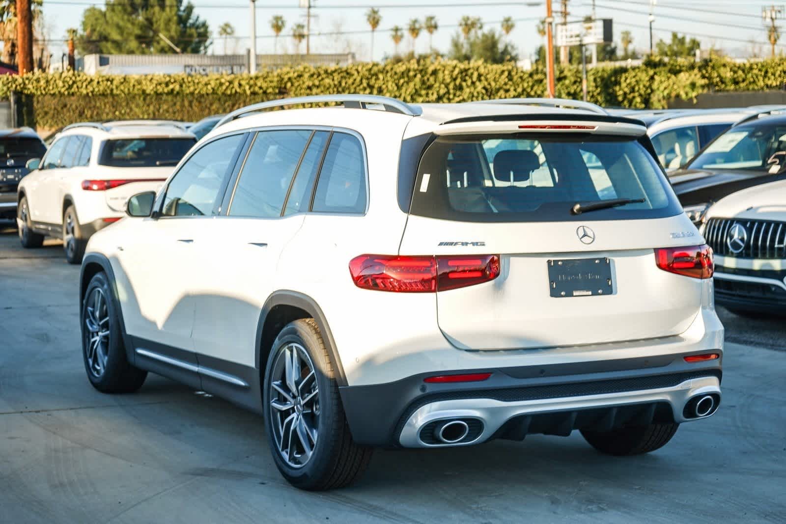 Thumbnail: 2025 Mercedes-Benz GLB - 6