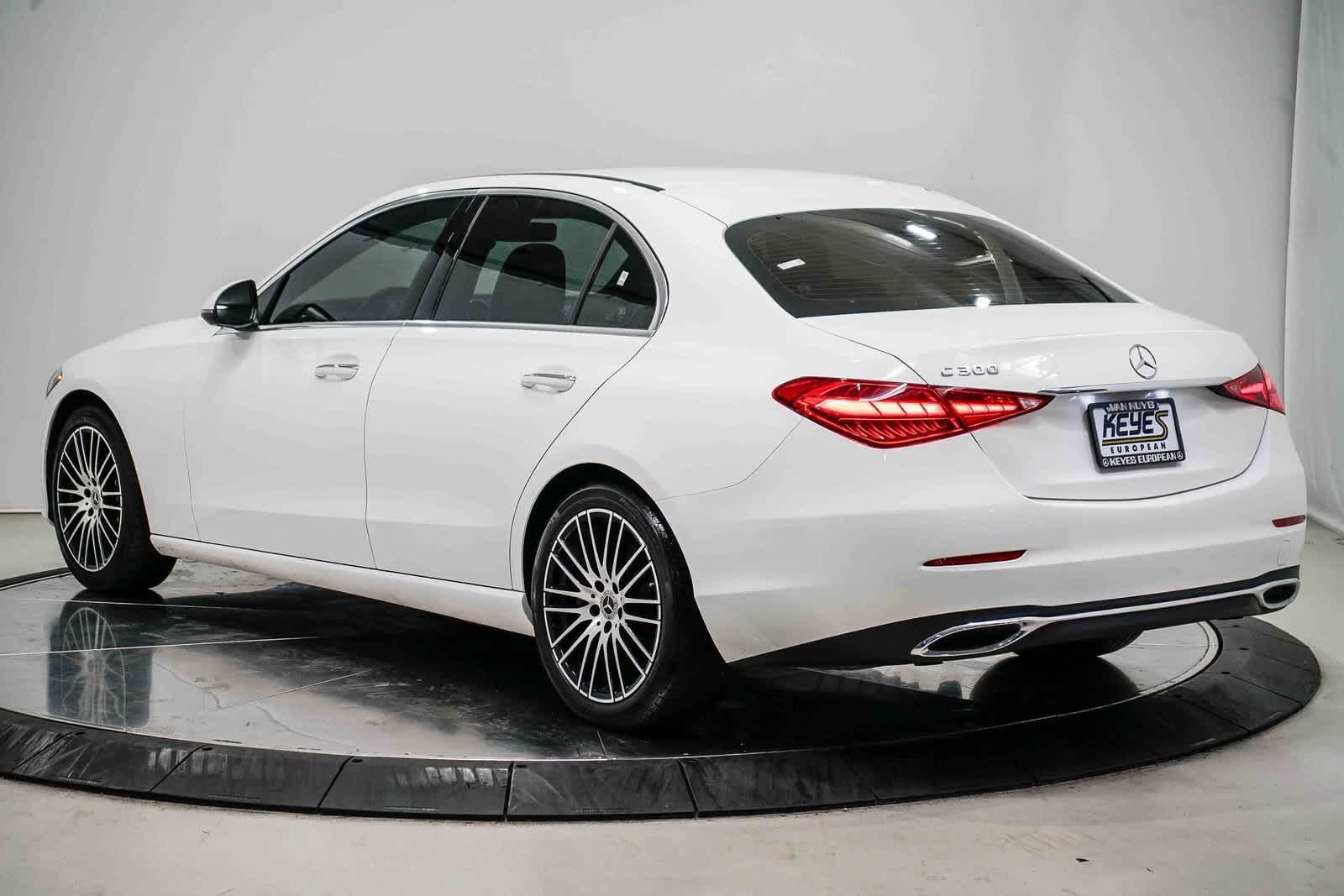 Thumbnail: 2022 Mercedes-Benz C-Class - 2