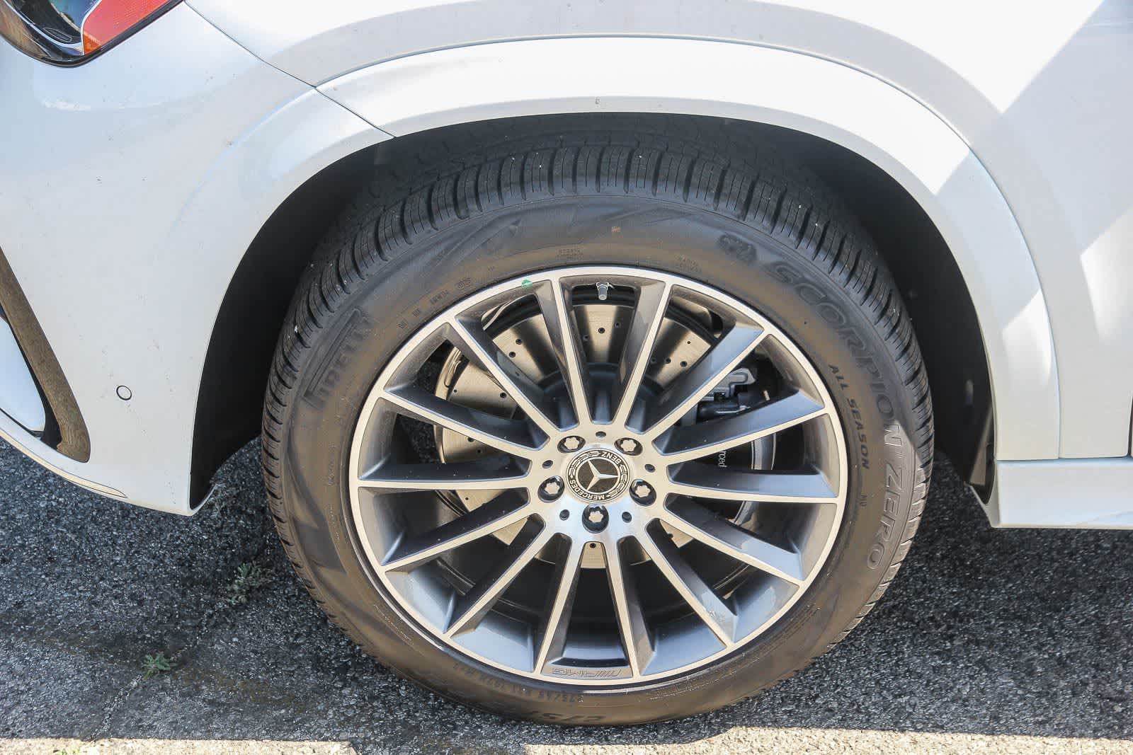 Thumbnail: 2026 Mercedes-Benz GLE - 10