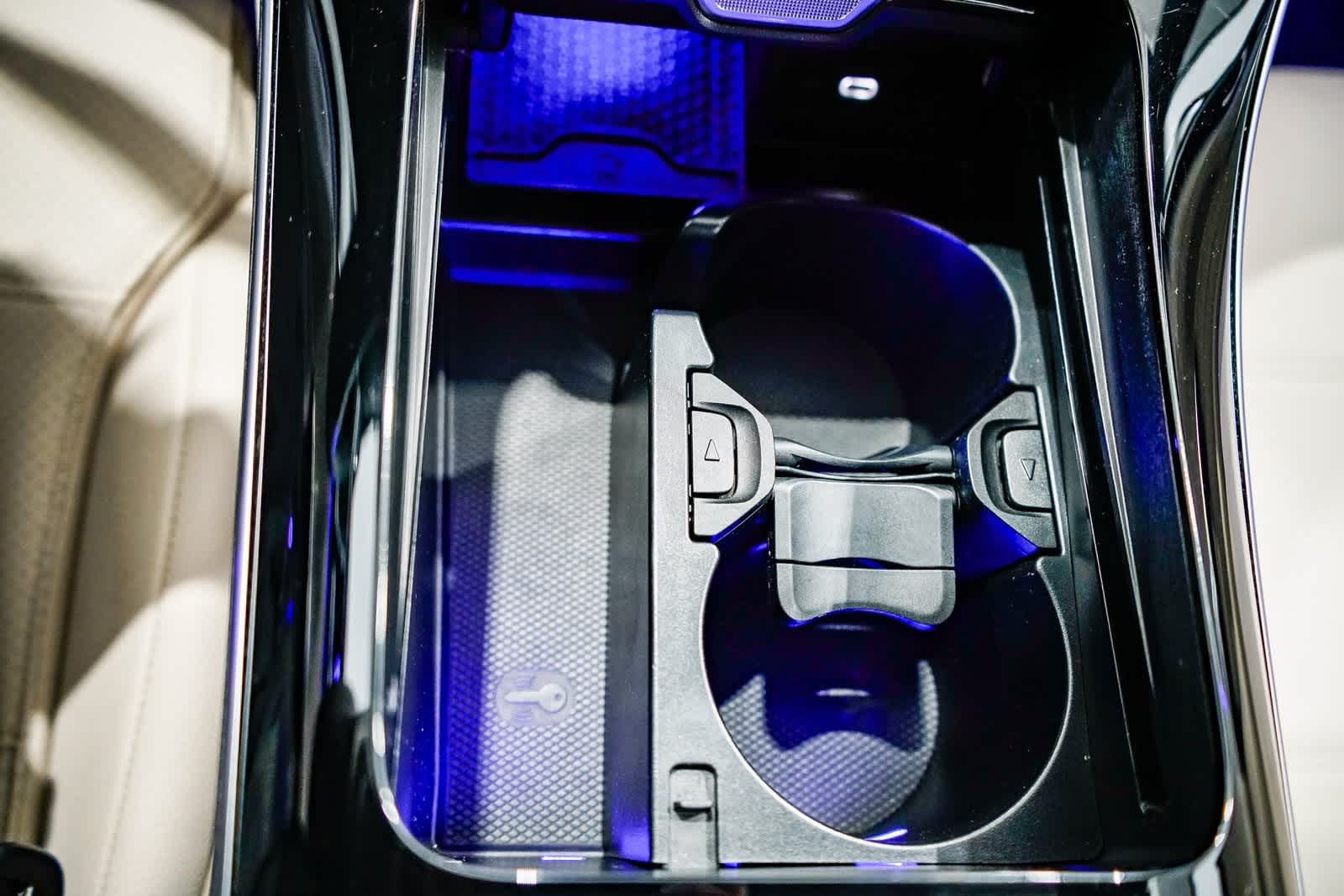 Thumbnail: 2024 Mercedes-Benz C-Class - 22