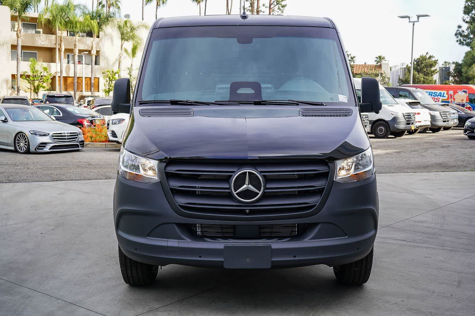 Thumbnail: 2026 Mercedes-Benz Sprinter - 2