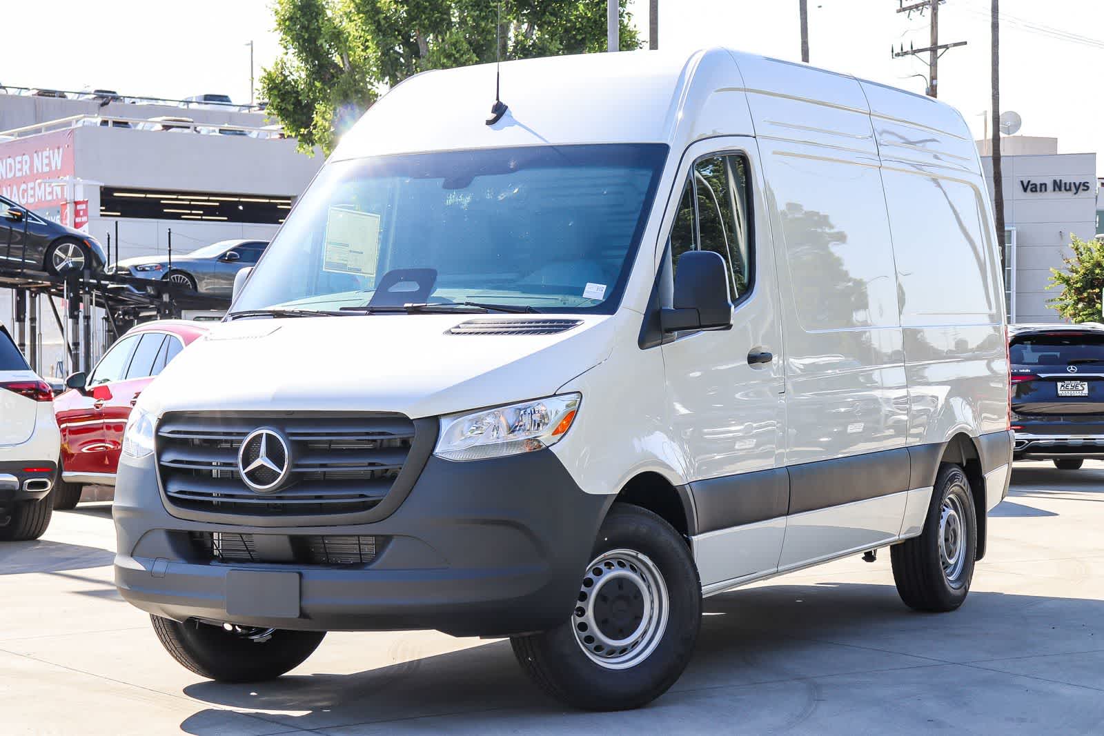Thumbnail: 2026 Mercedes-Benz Sprinter - 1