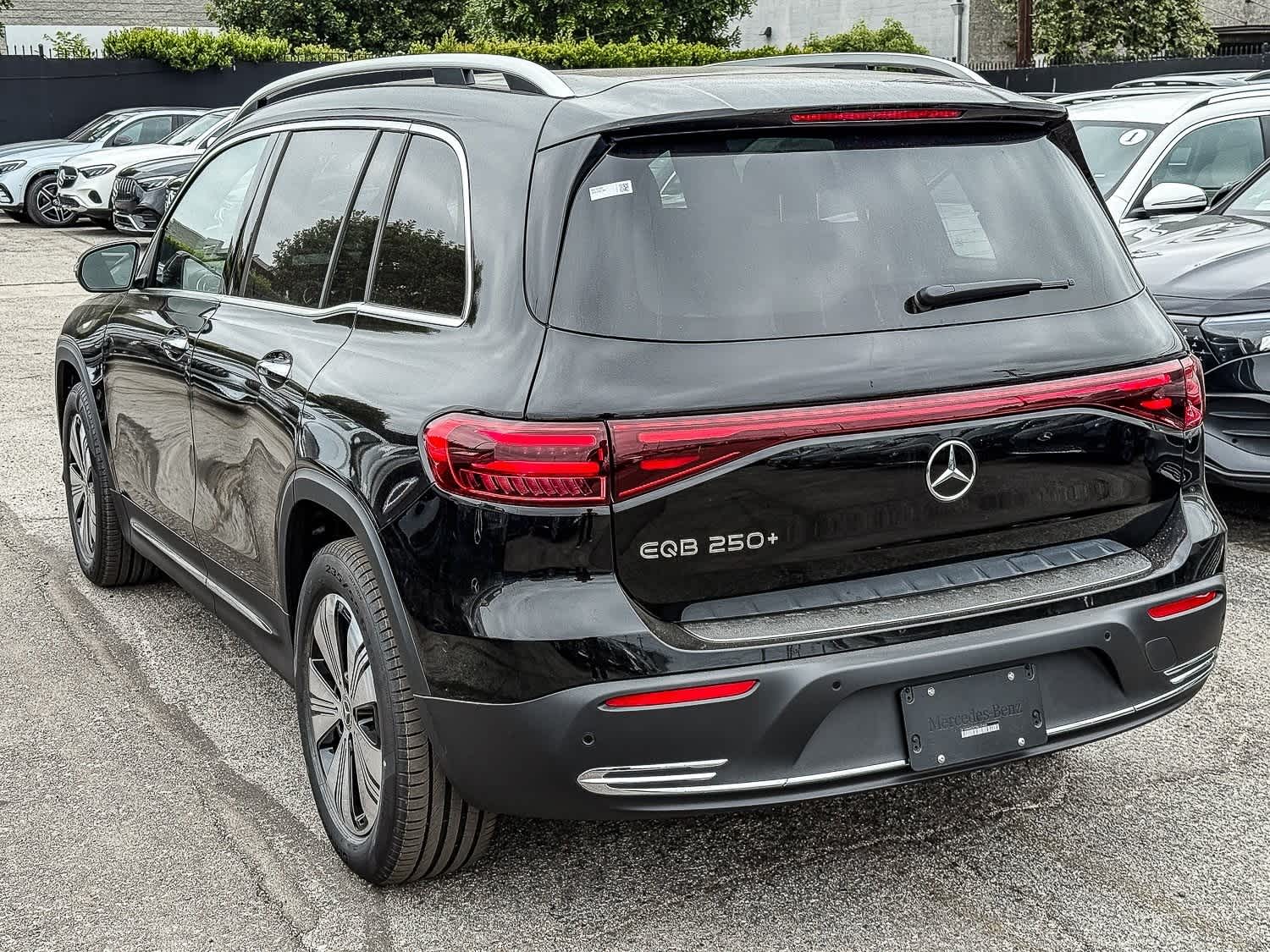 Thumbnail: 2025 Mercedes-Benz EQB - 6