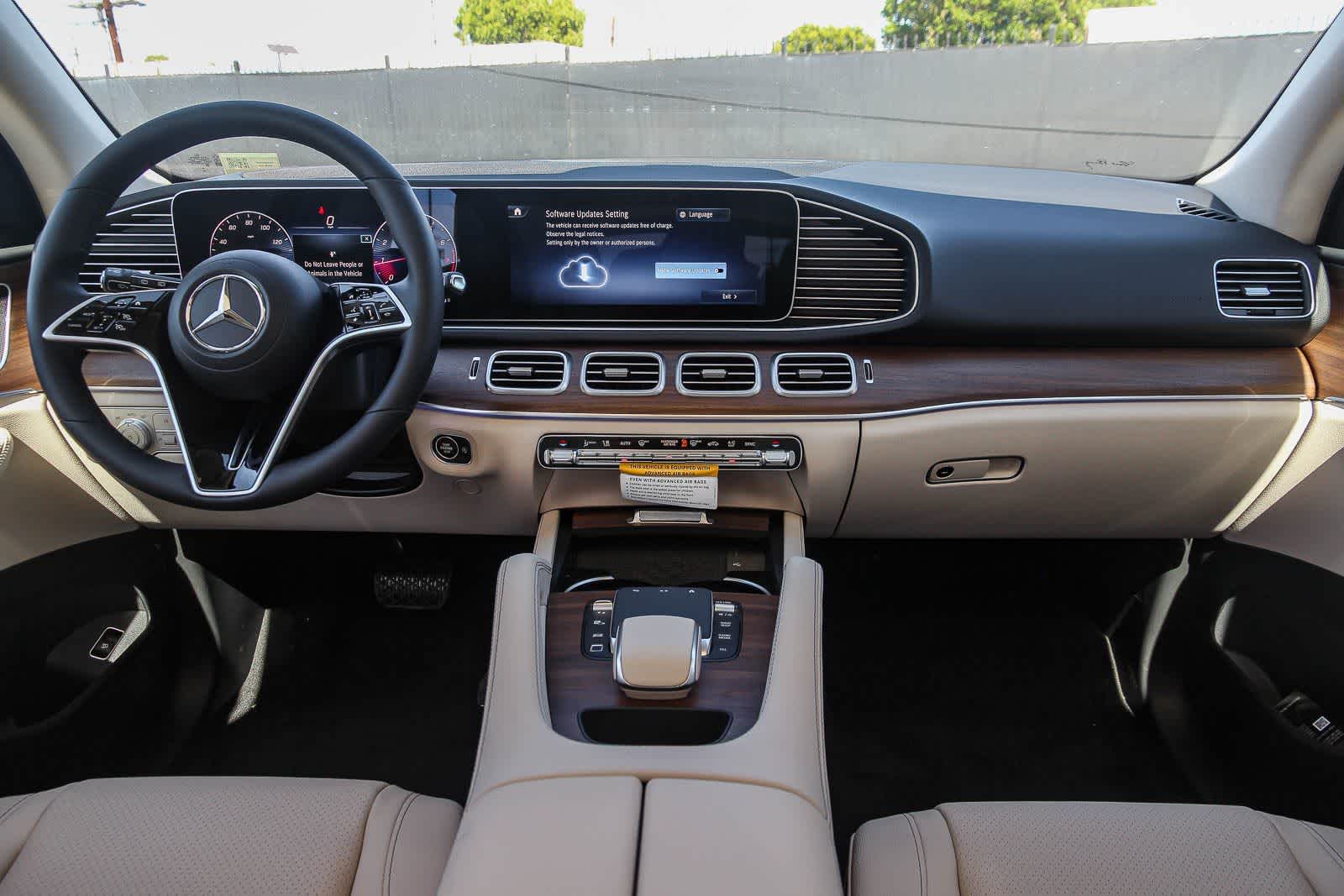 Thumbnail: 2026 Mercedes-Benz GLE - 12