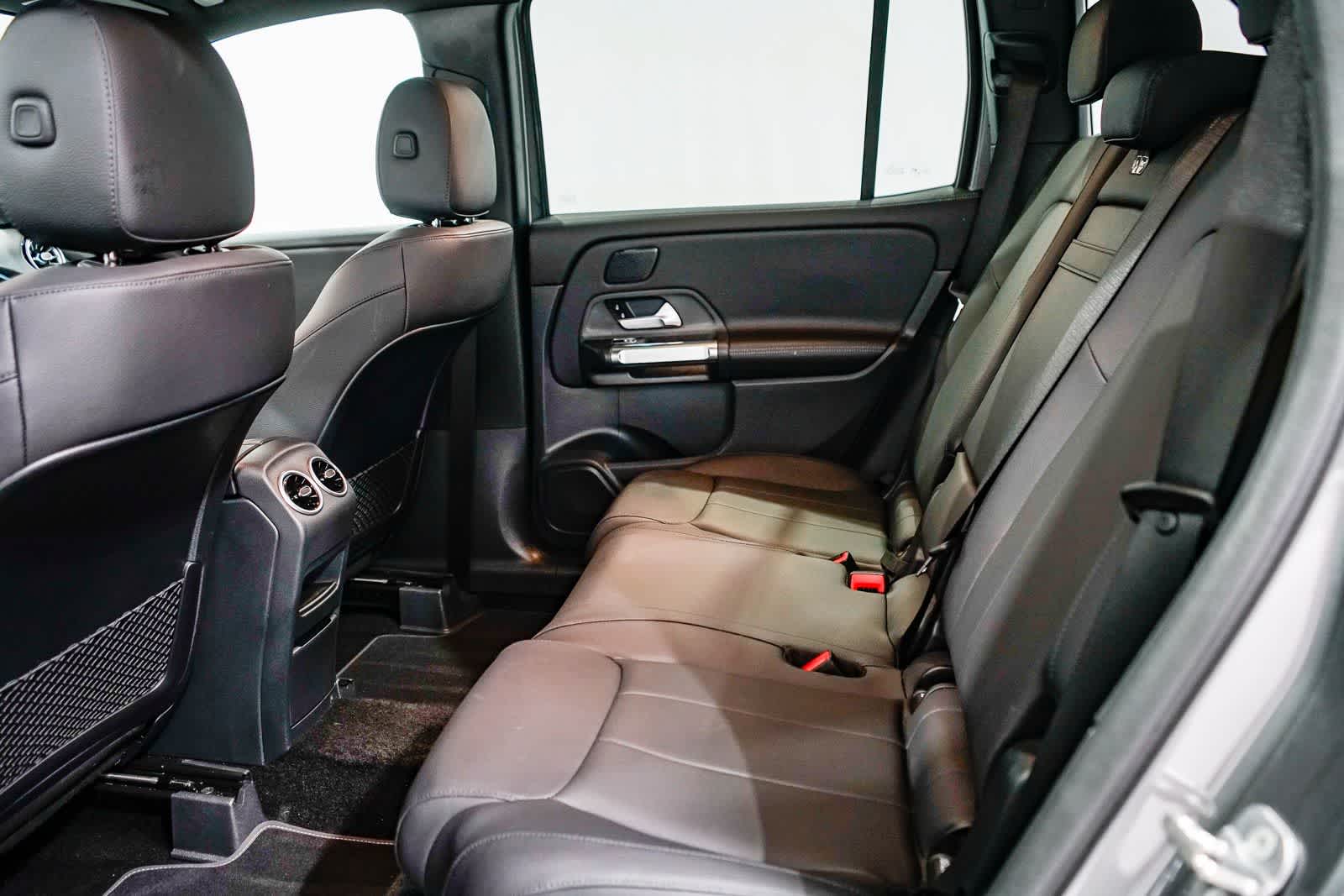 Thumbnail: 2026 Mercedes-Benz GLB - 18