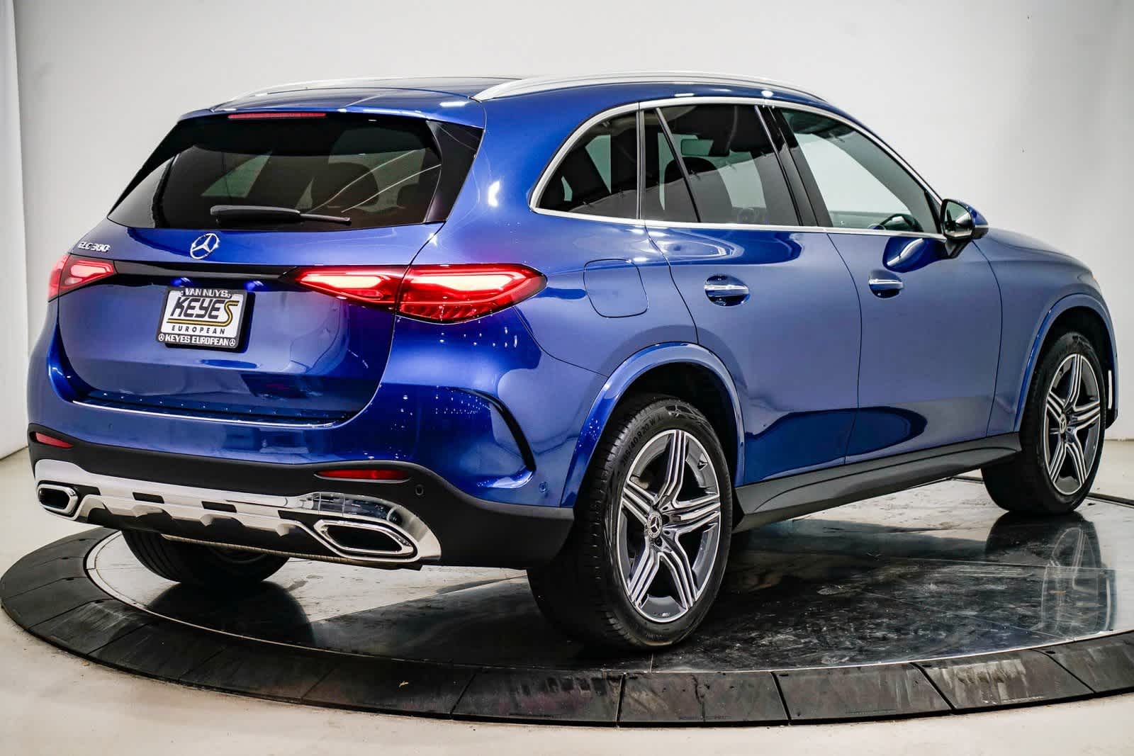 Thumbnail: 2023 Mercedes-Benz GLC - 4