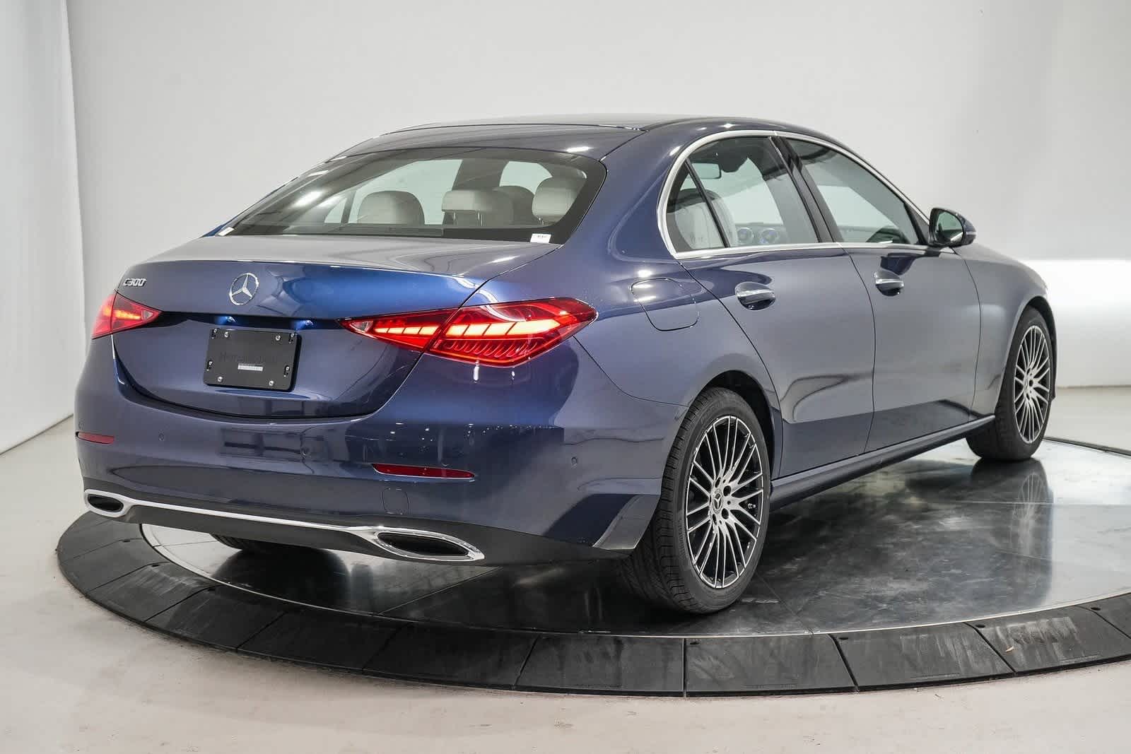 Thumbnail: 2025 Mercedes-Benz C-Class - 4