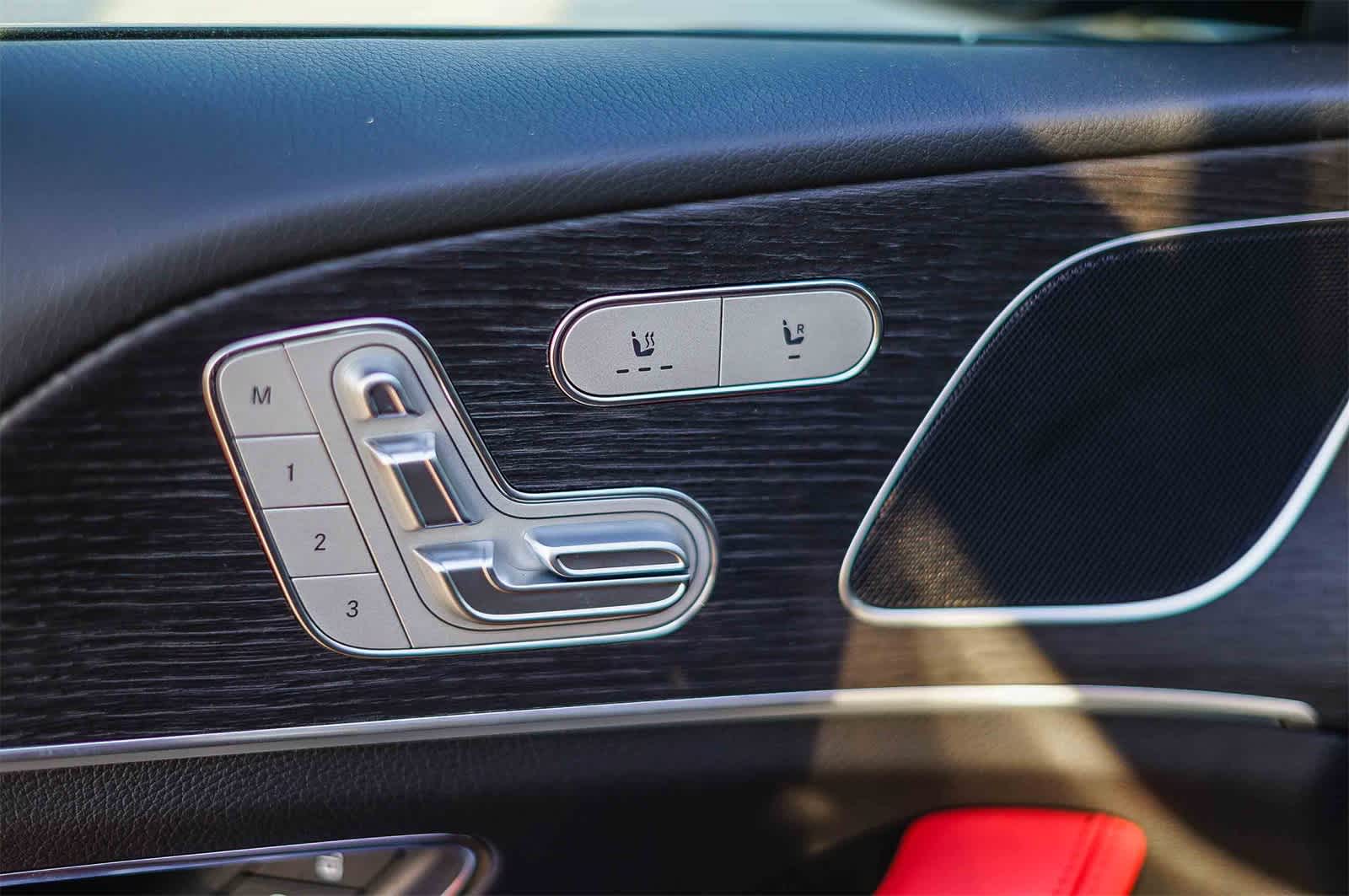 Thumbnail: 2026 Mercedes-Benz GLE - 22