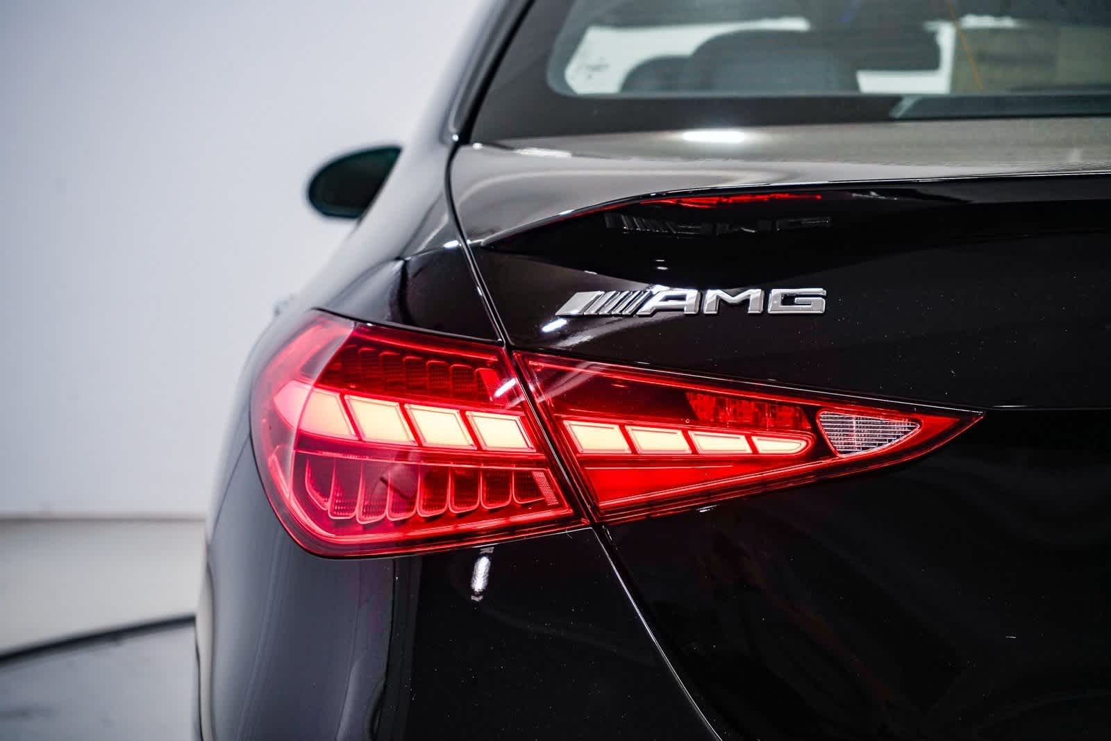 Thumbnail: 2025 Mercedes-Benz C-Class - 9